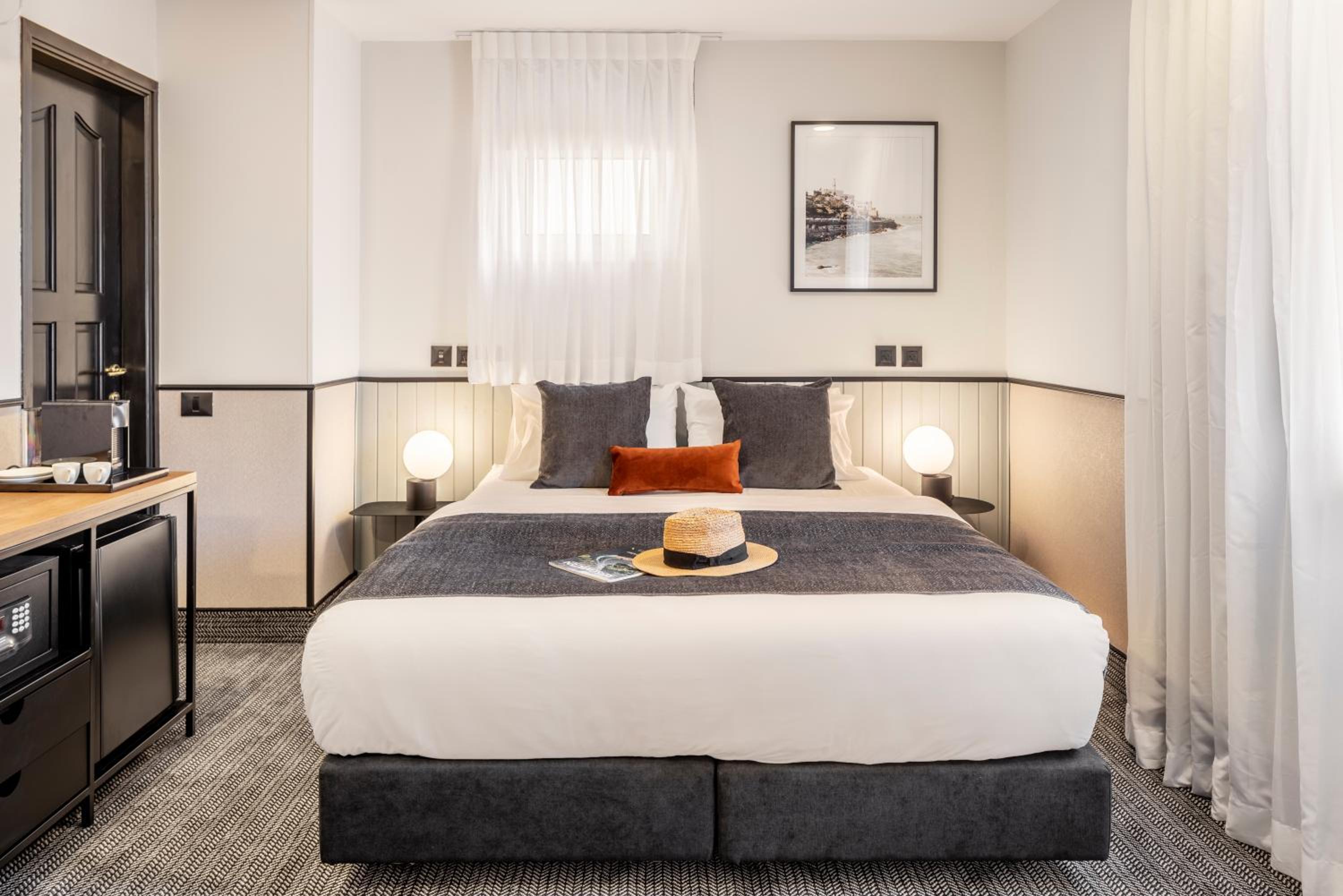 Small Double Room photo 1