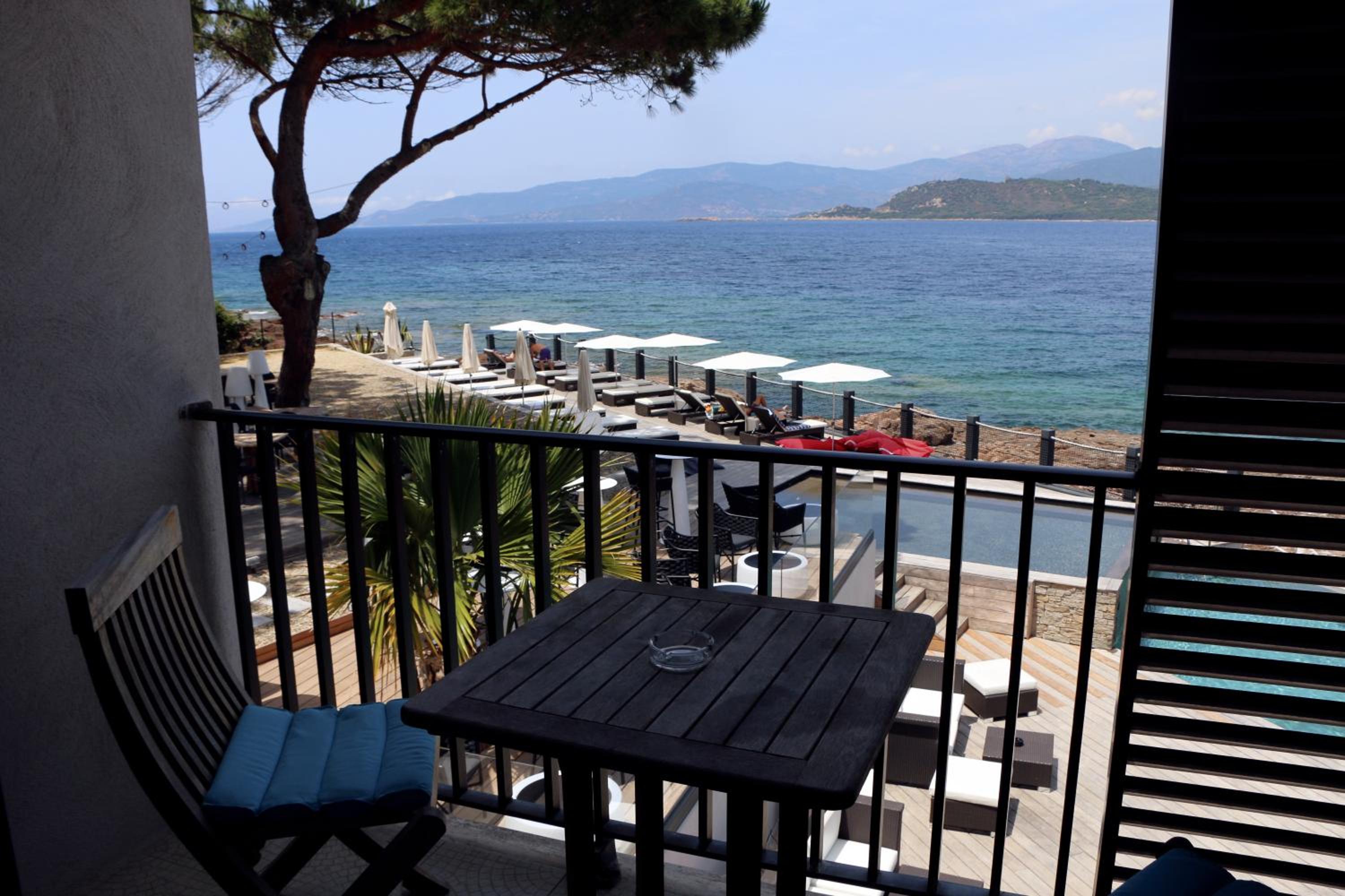 Superior Double Room Sea Side - Photo 6