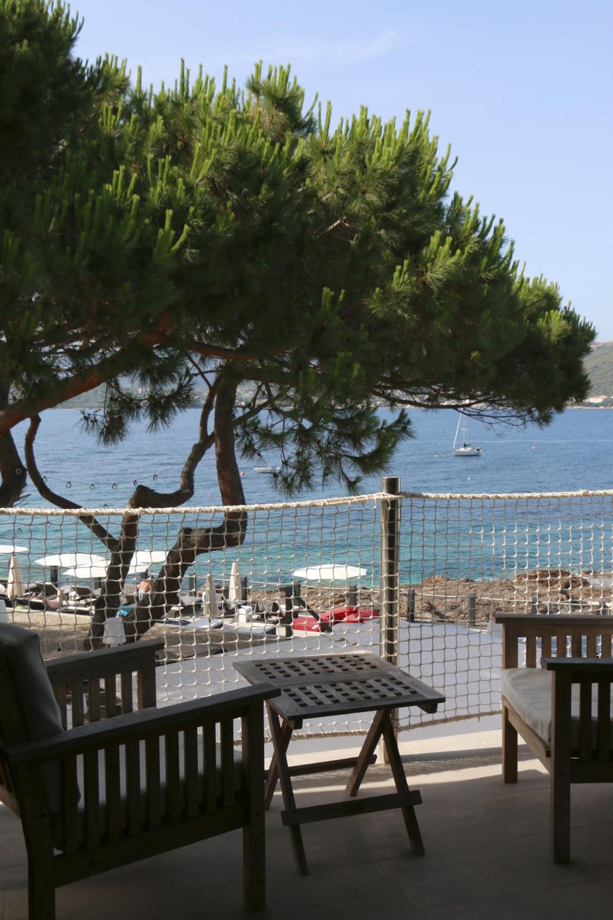 Superior Double Room Sea Side - Photo 8