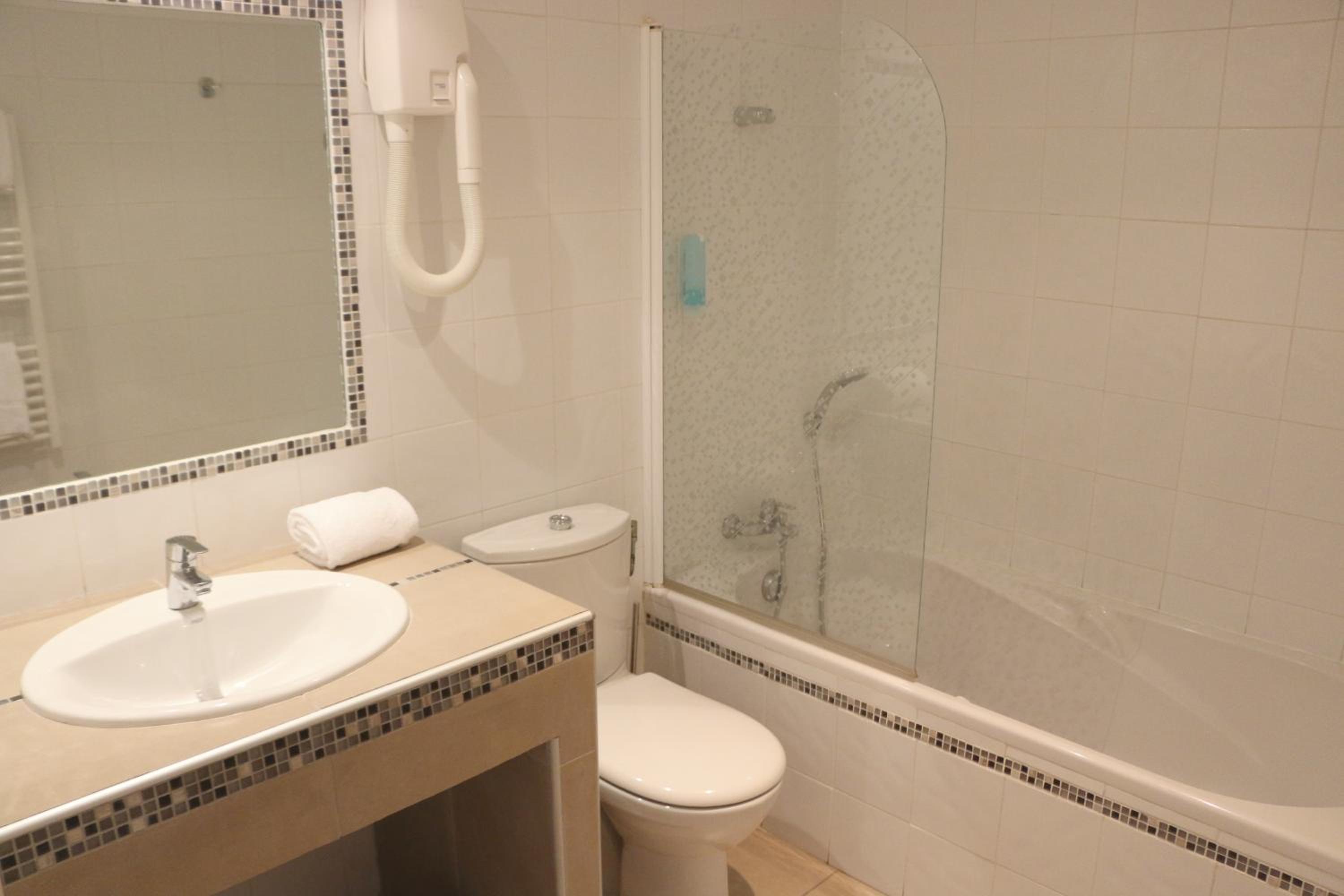 Superior Double Room Park Side - Photo 6
