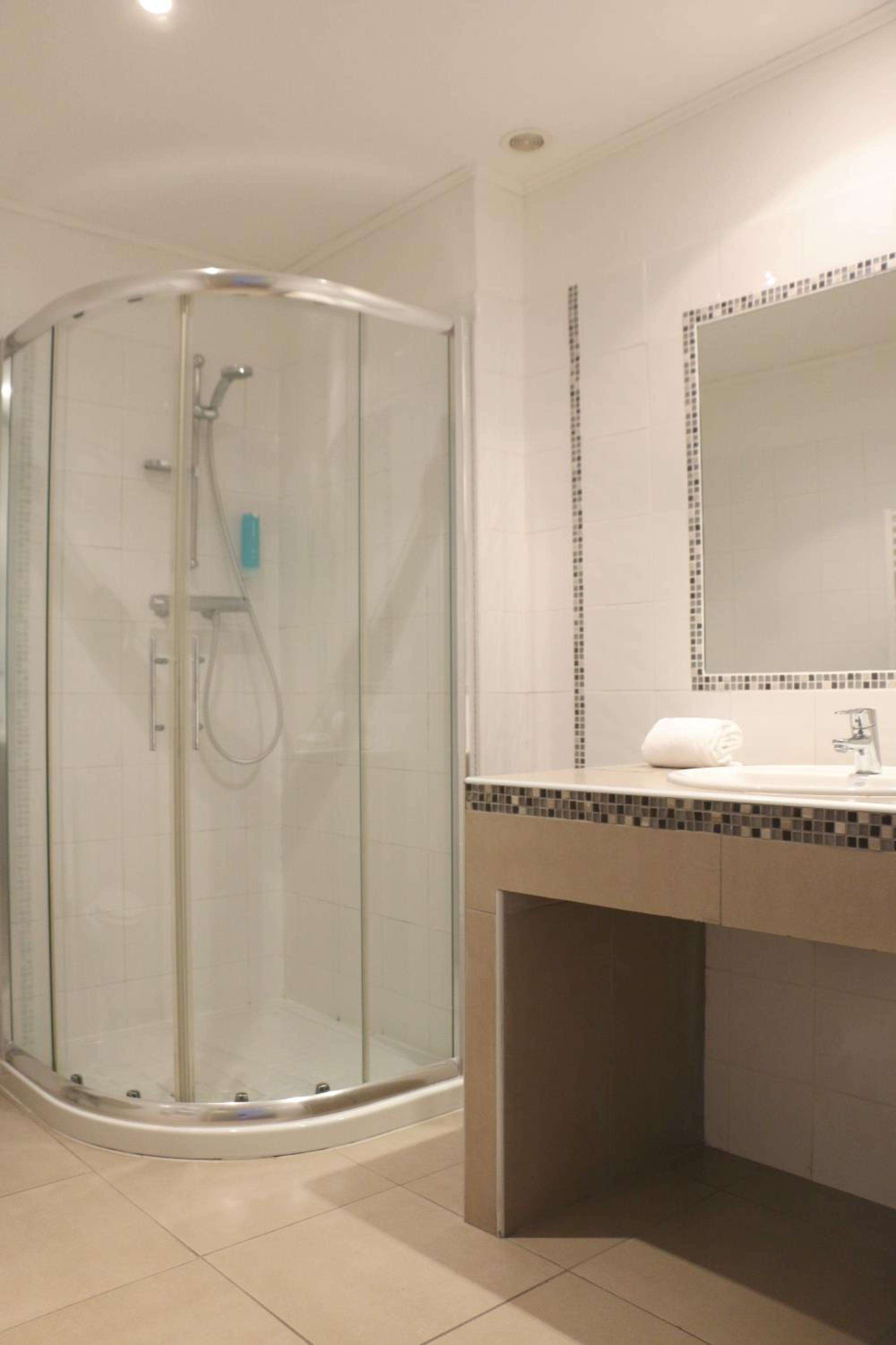 Superior Double Room Park Side - Photo 3