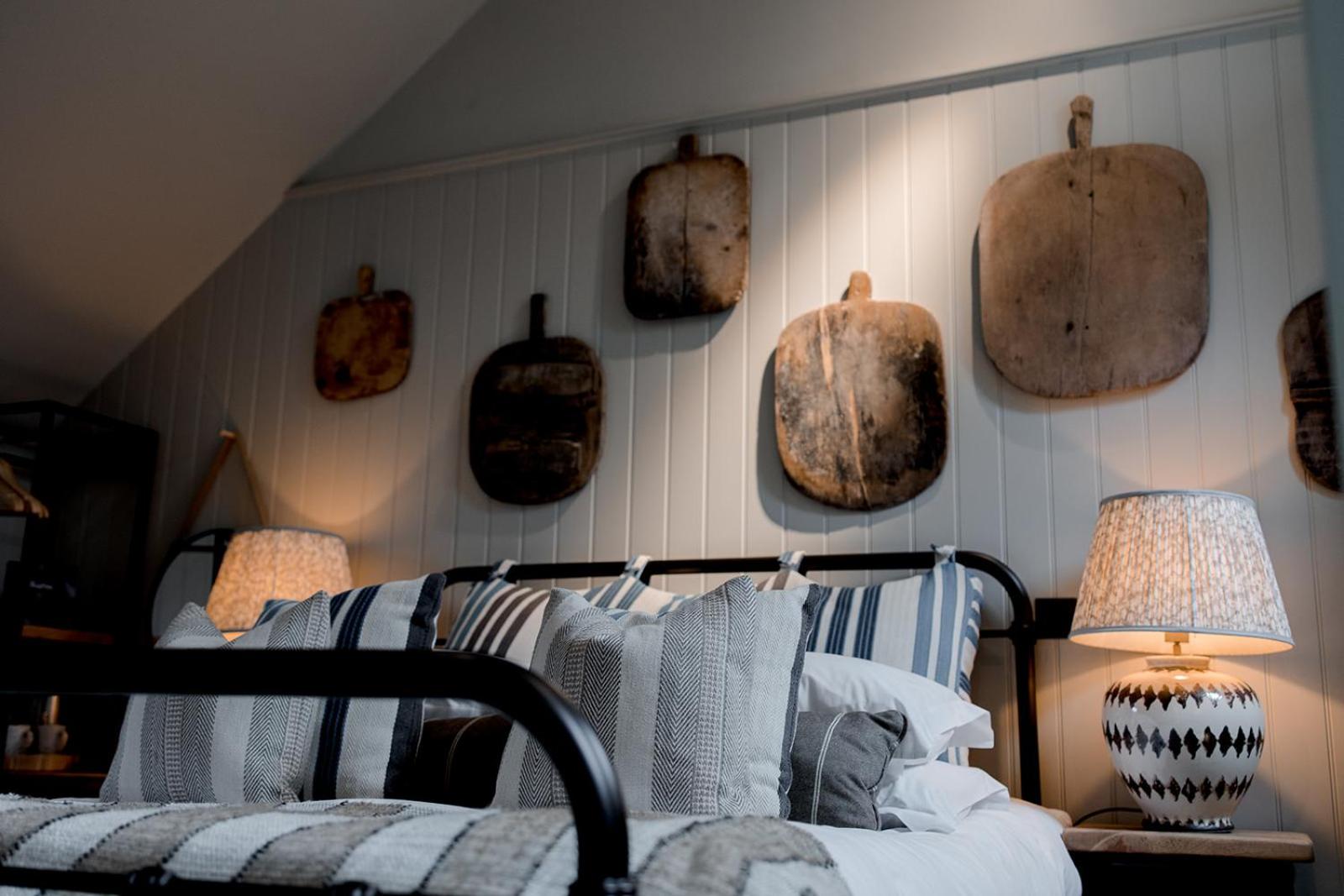 Coach House Family Room photo 3
