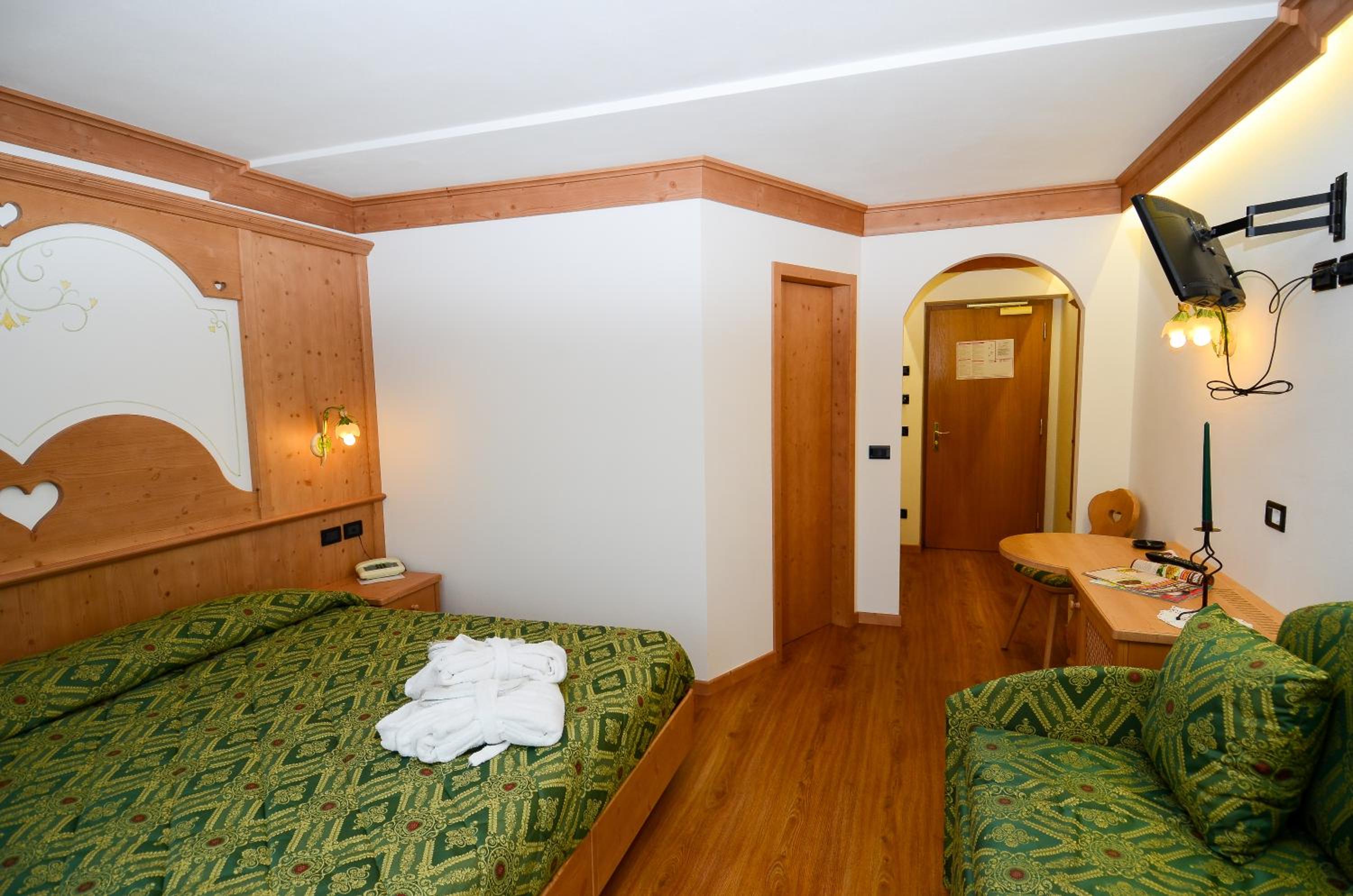 Double or Twin Room photo 1