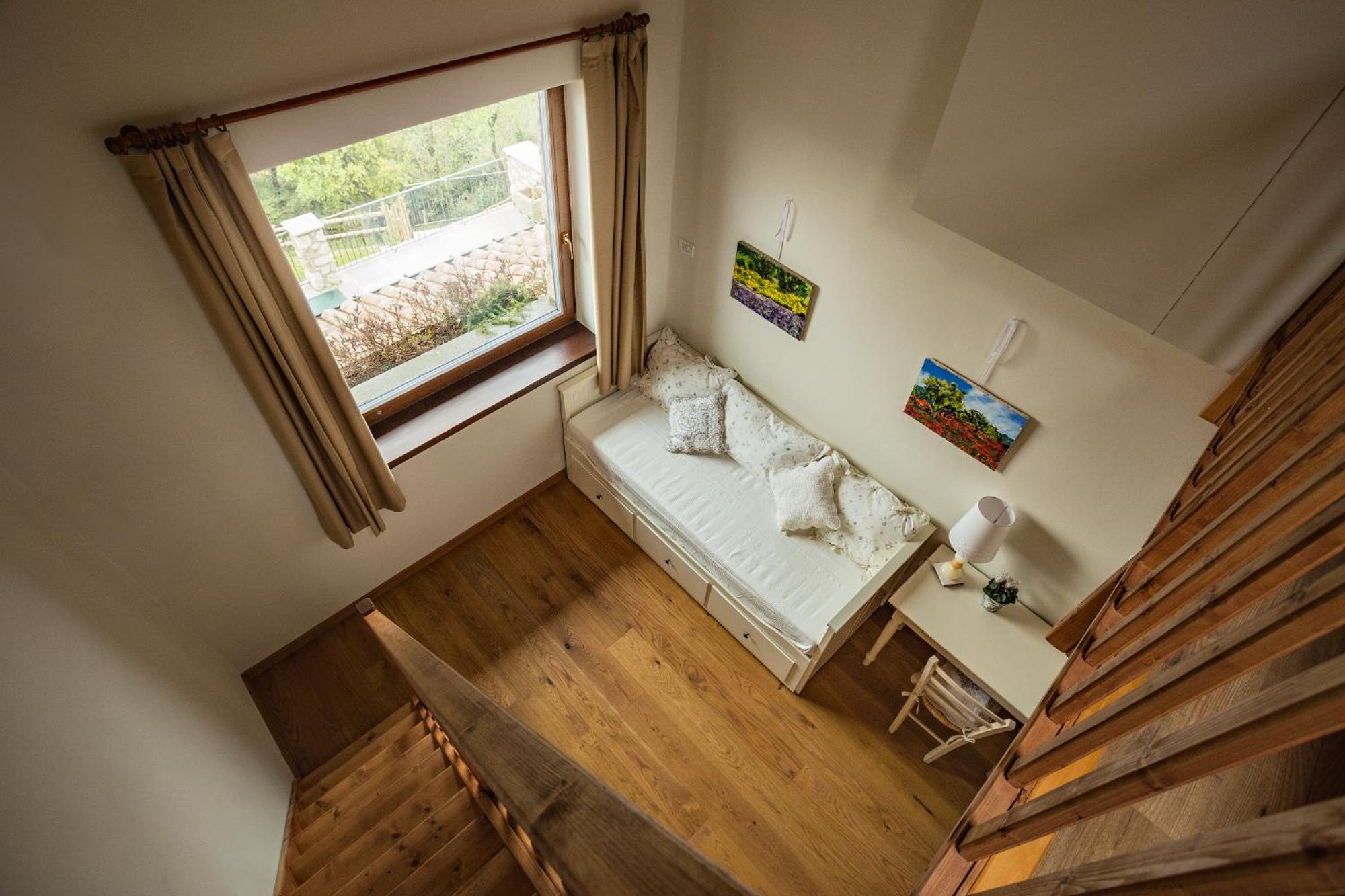 Double Room with Extra Bed photo 2