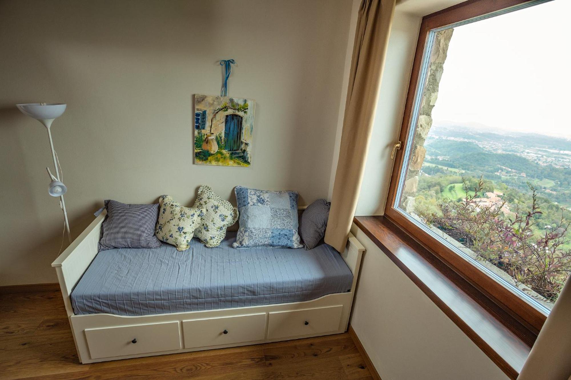 Double Room with Extra Bed photo 1