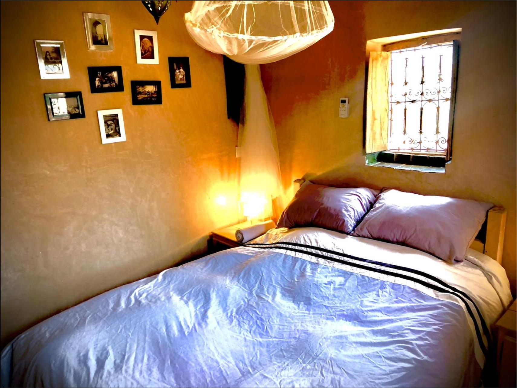 Two-Bedroom House - Photo 1