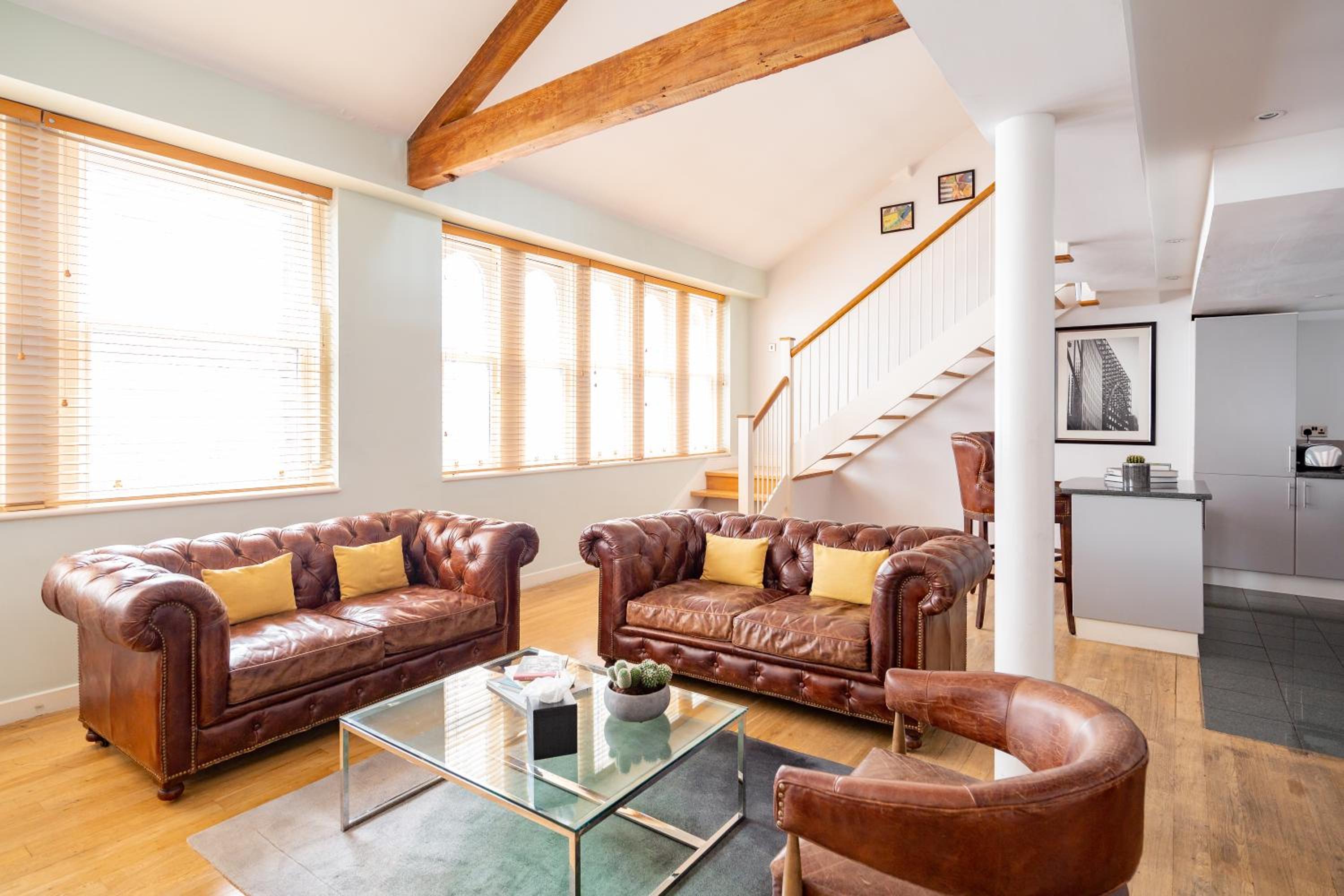 Penthouse Apartment photo 2