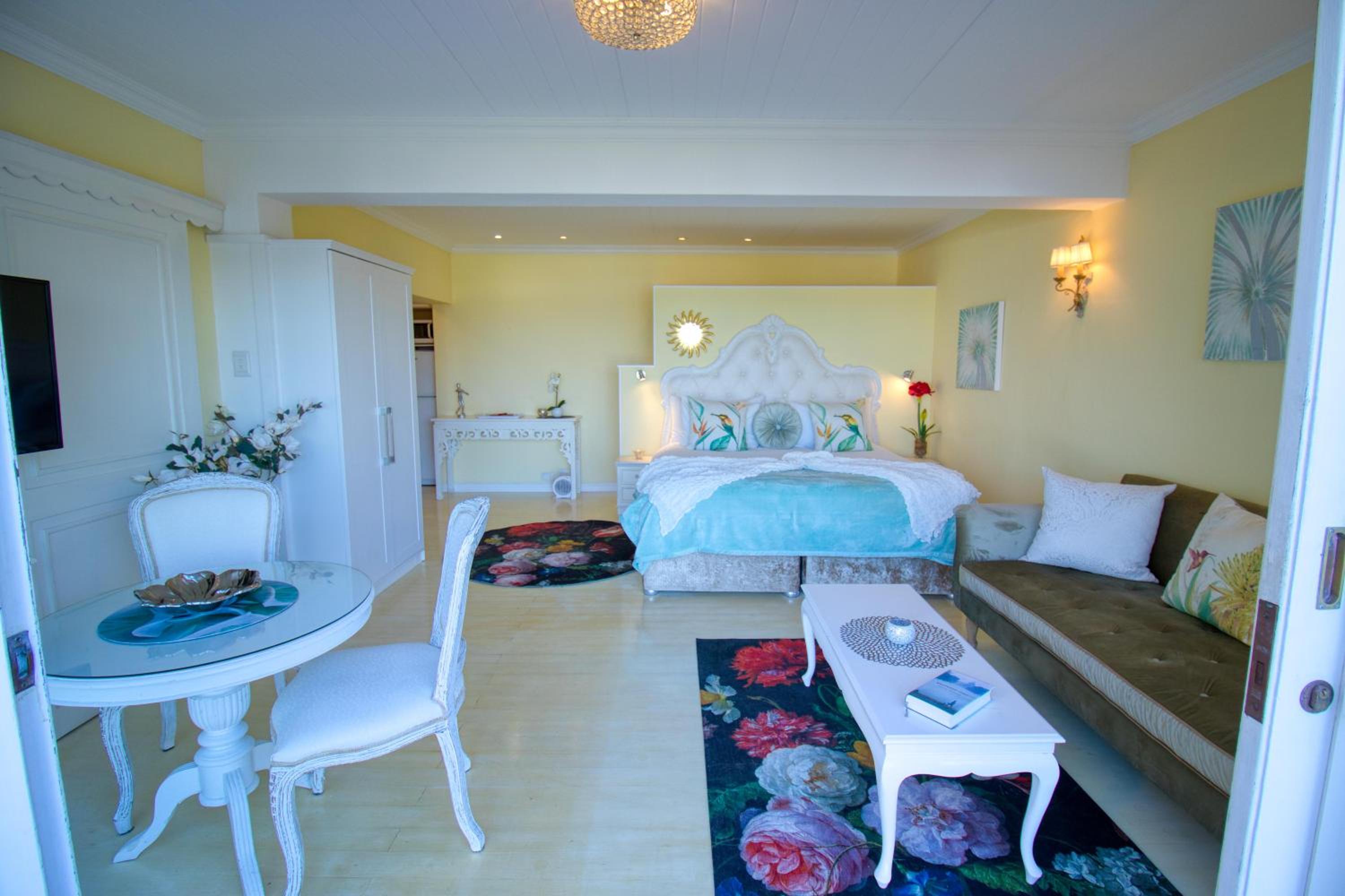 Studio with Sea View