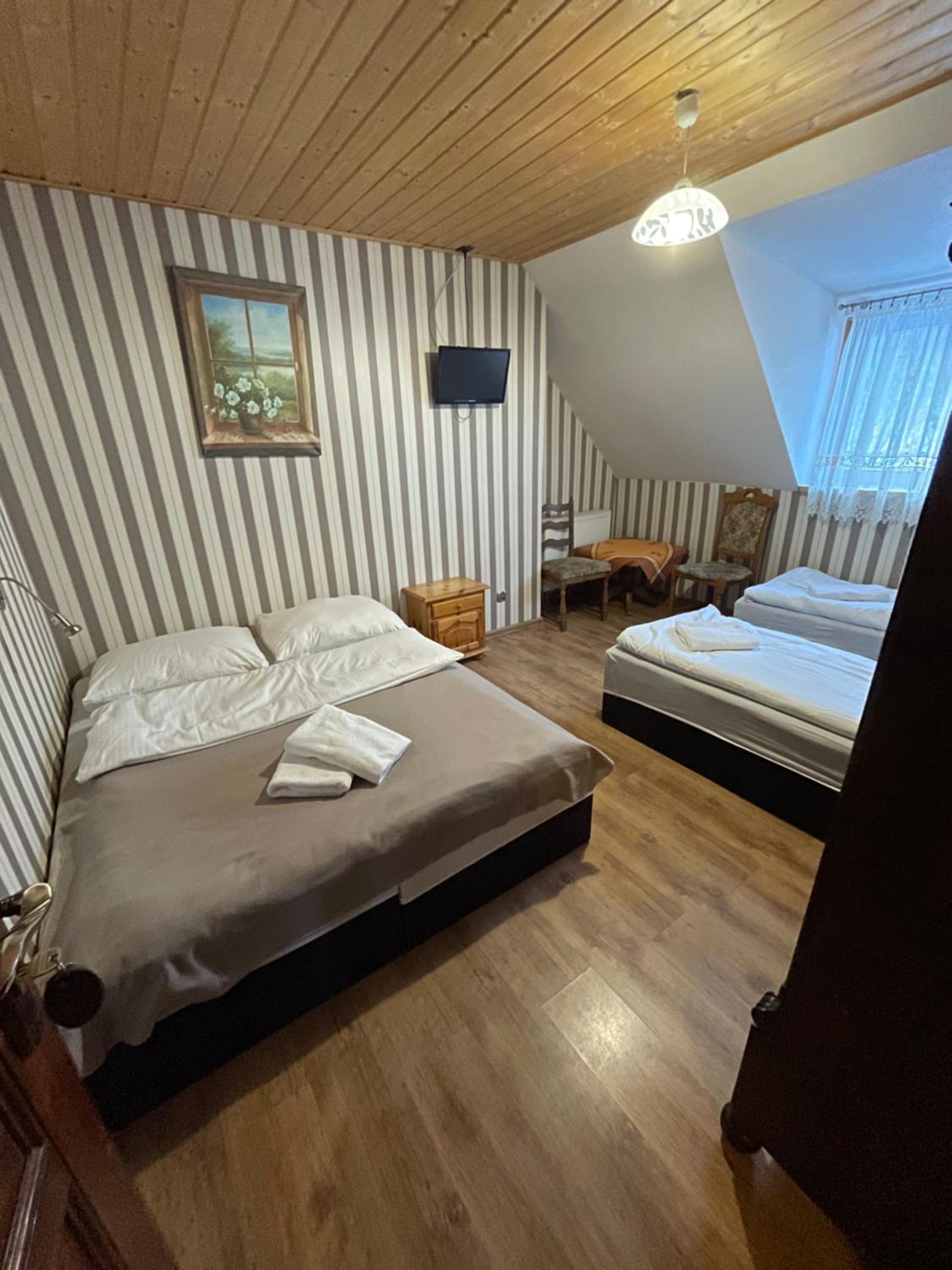 Quadruple Room with Private Bathroom