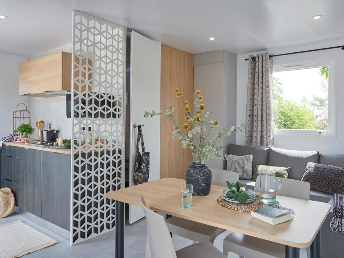 Mobile Home photo 2