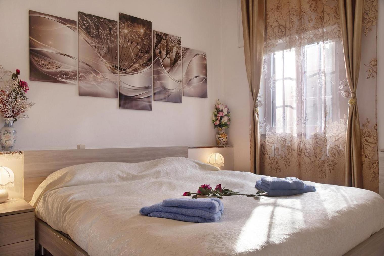 One-Bedroom House - Photo 17