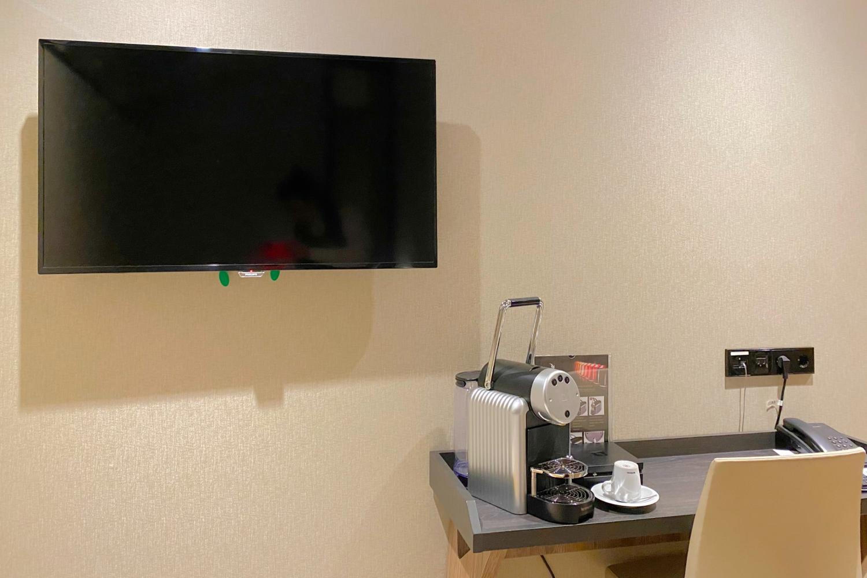 Single Room Souterrain