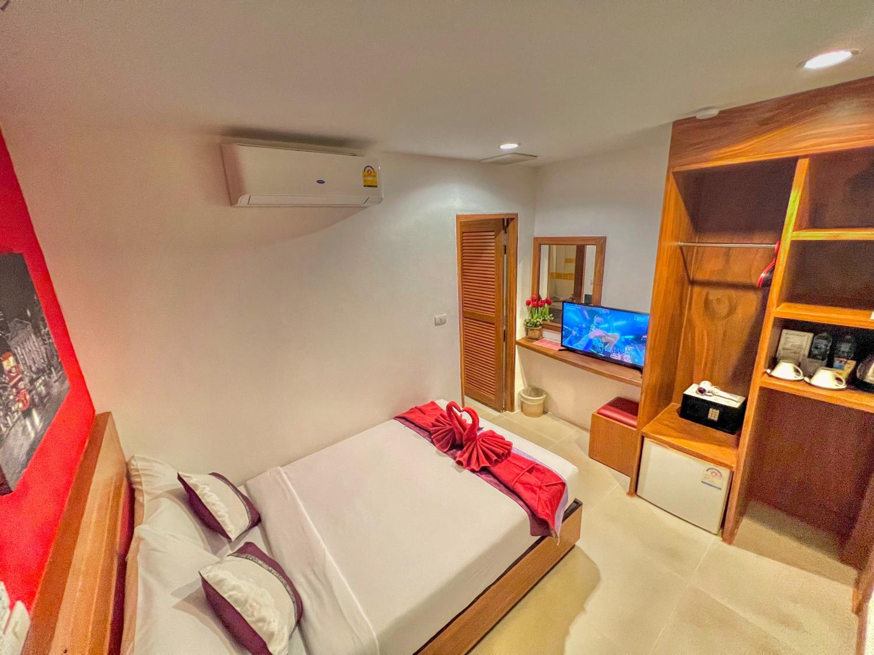 Economy Double Room photo 1