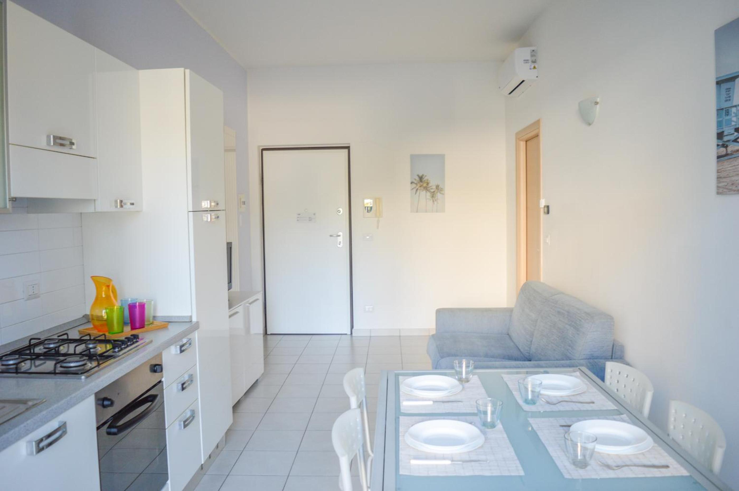 Two-Bedroom Apartment With Sea View photo 2