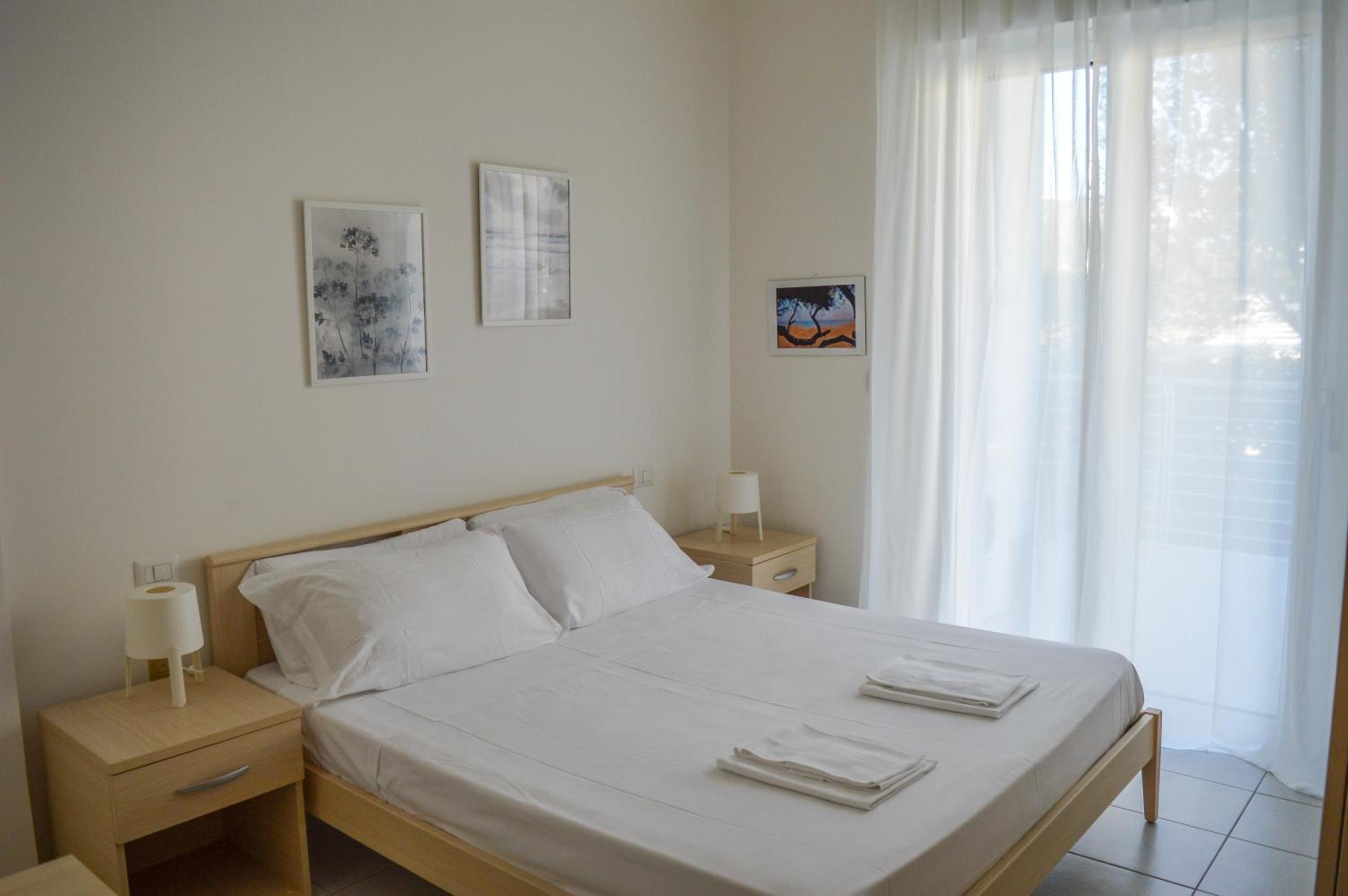One-Bedroom Apartment with Sea View photo 1