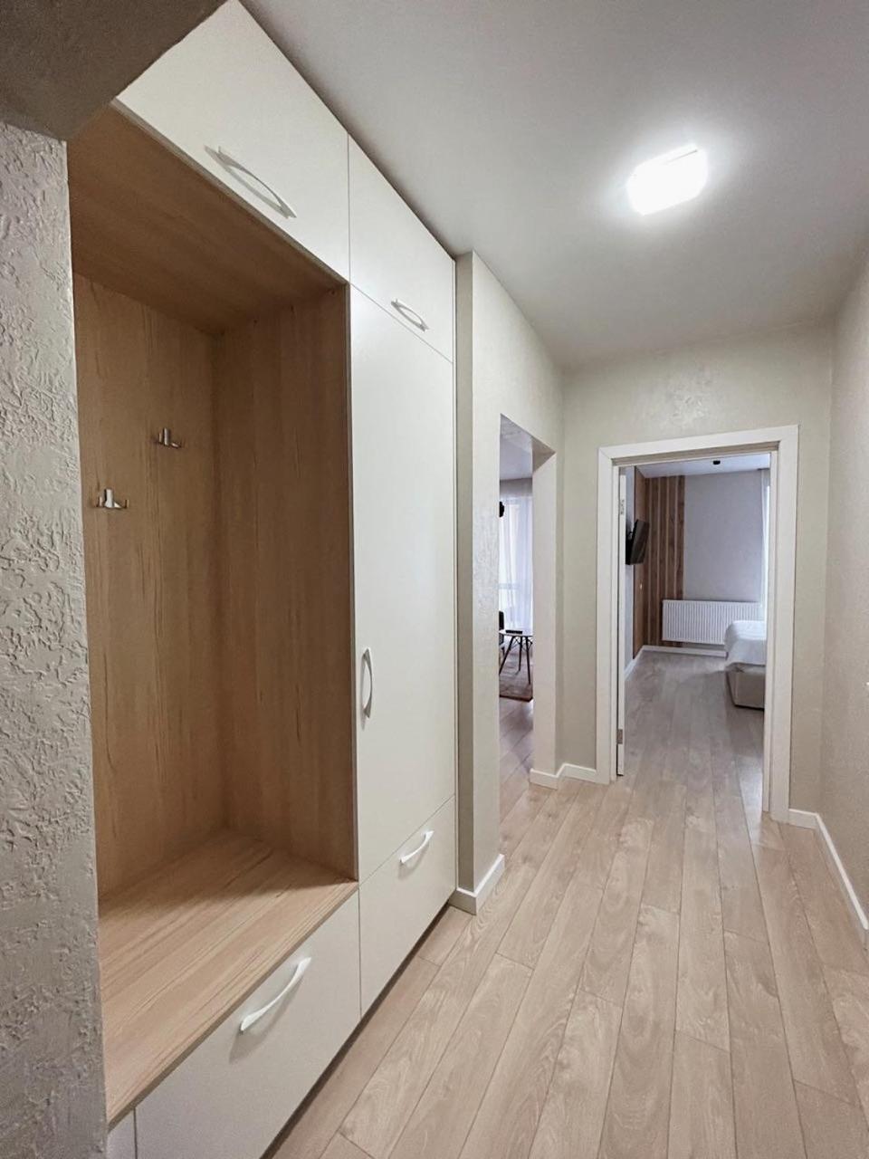 One-Bedroom Apartment photo 3