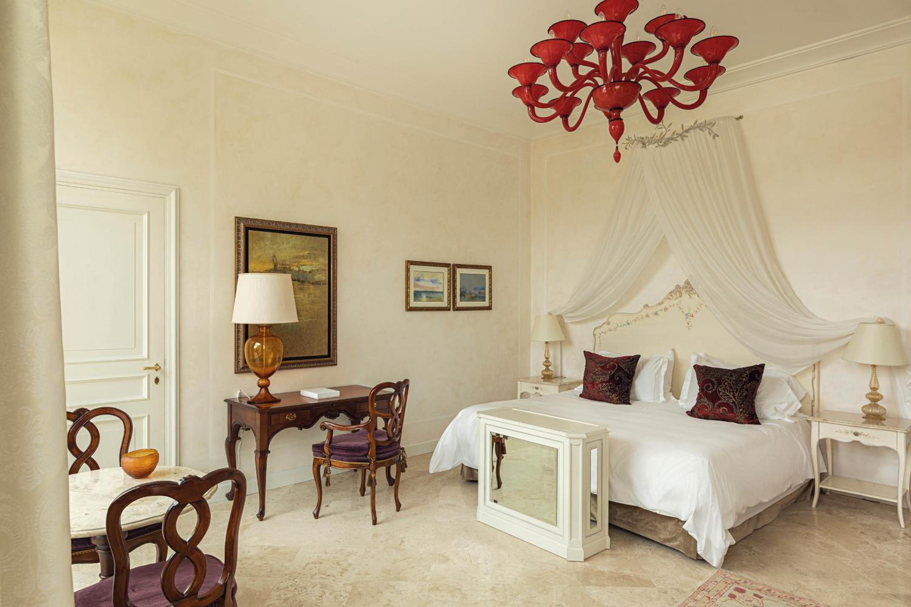Junior Suite con Vista Piscina e Terrazza