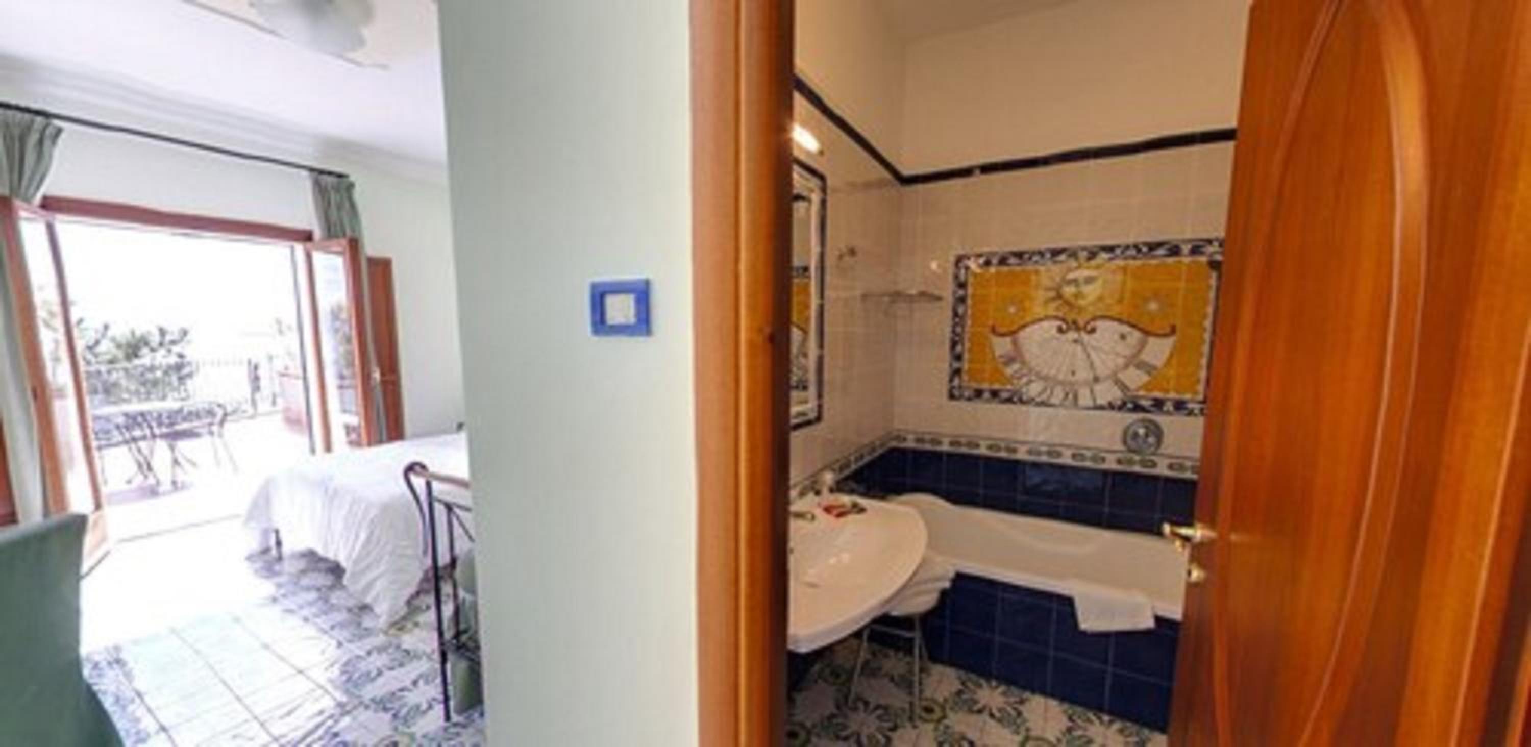Comfort Room with Sea View photo 2