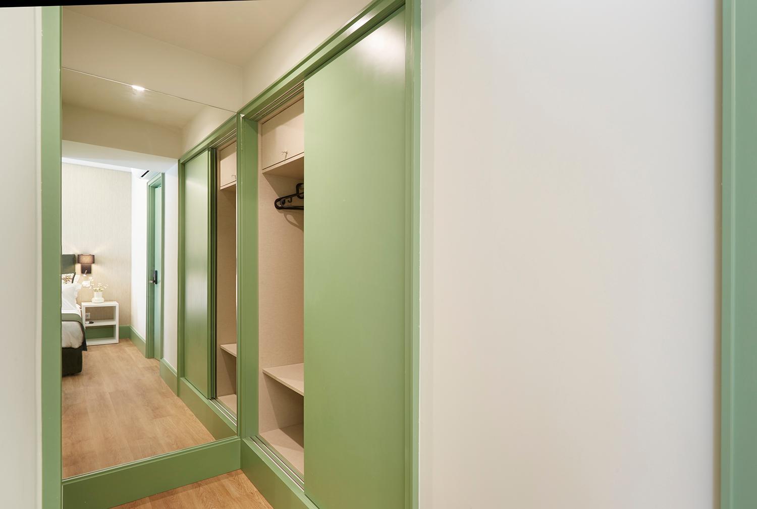 Family Room - Photo 4