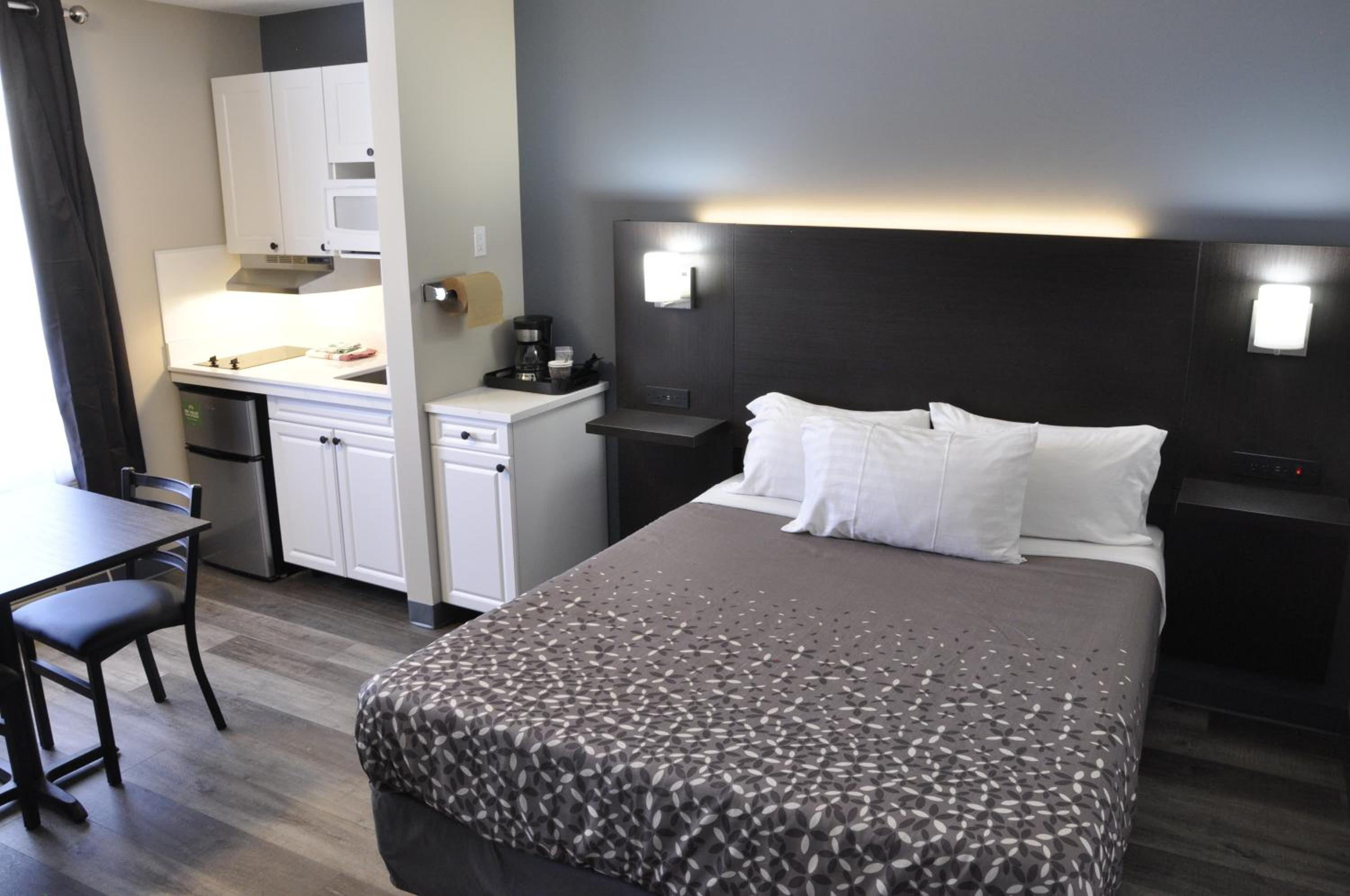 Two Room Kitchenette Suite photo 1