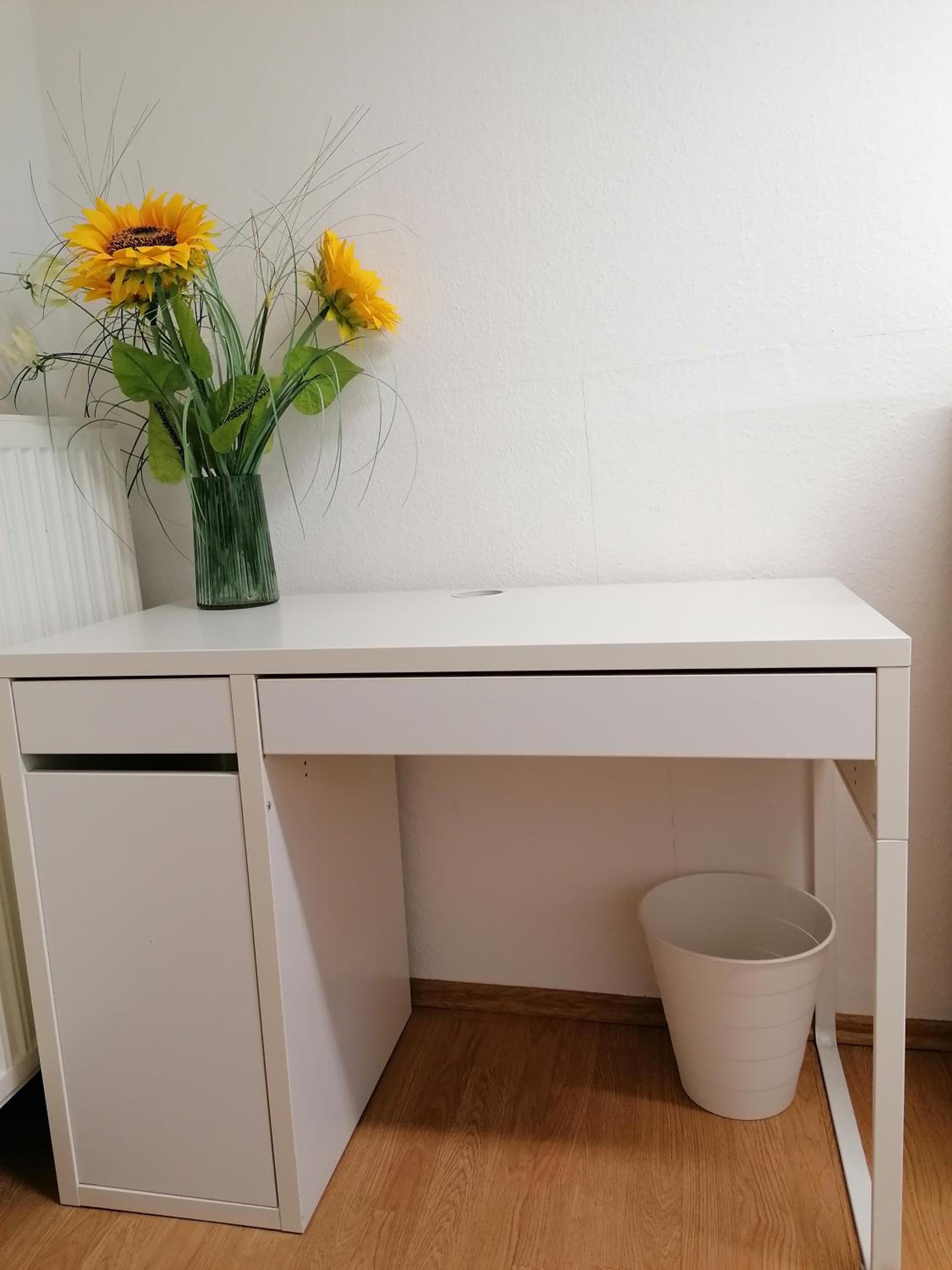Single Room with Private Bathroom photo 3