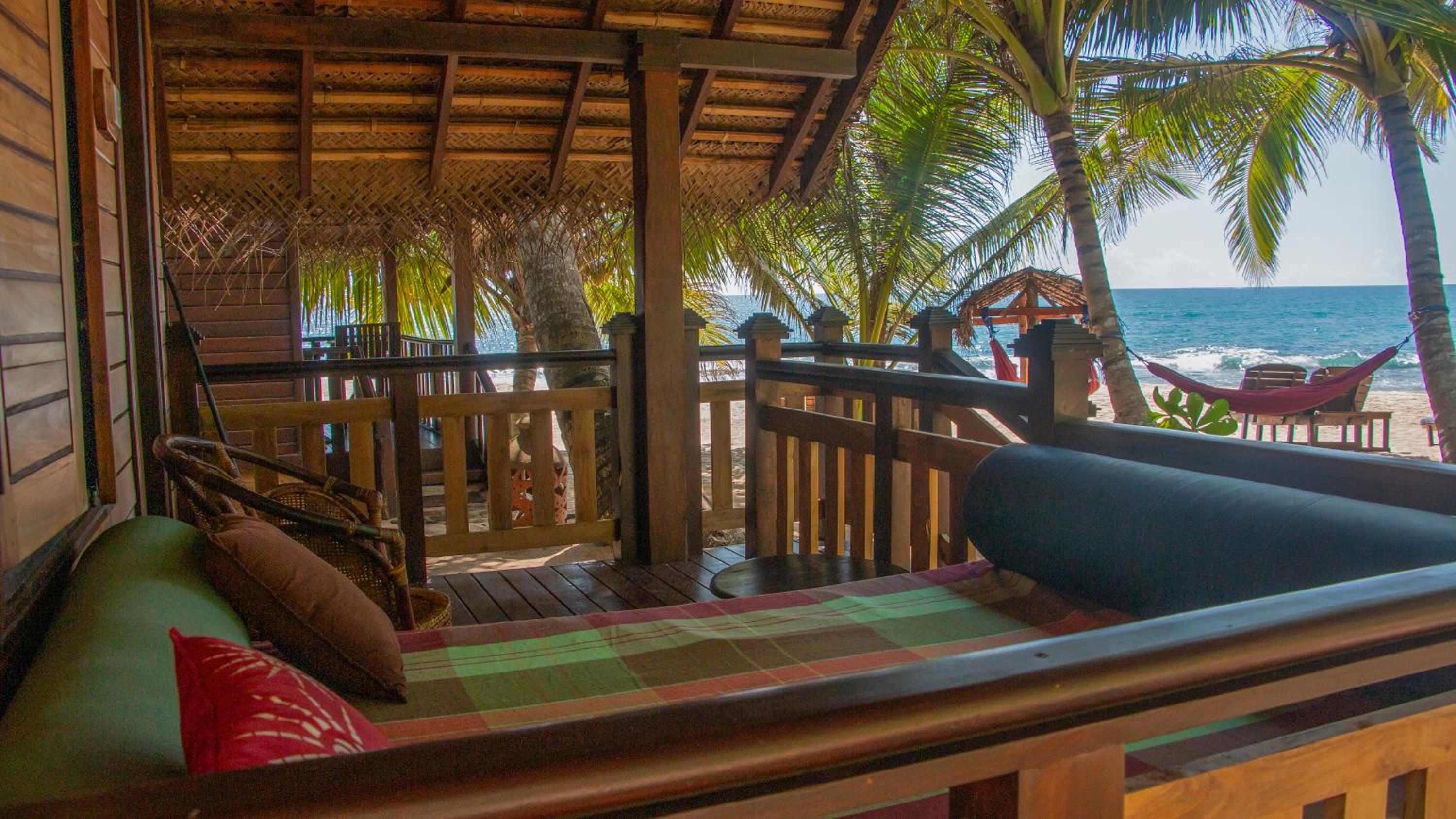 Deluxe Beach Cabana photo 3