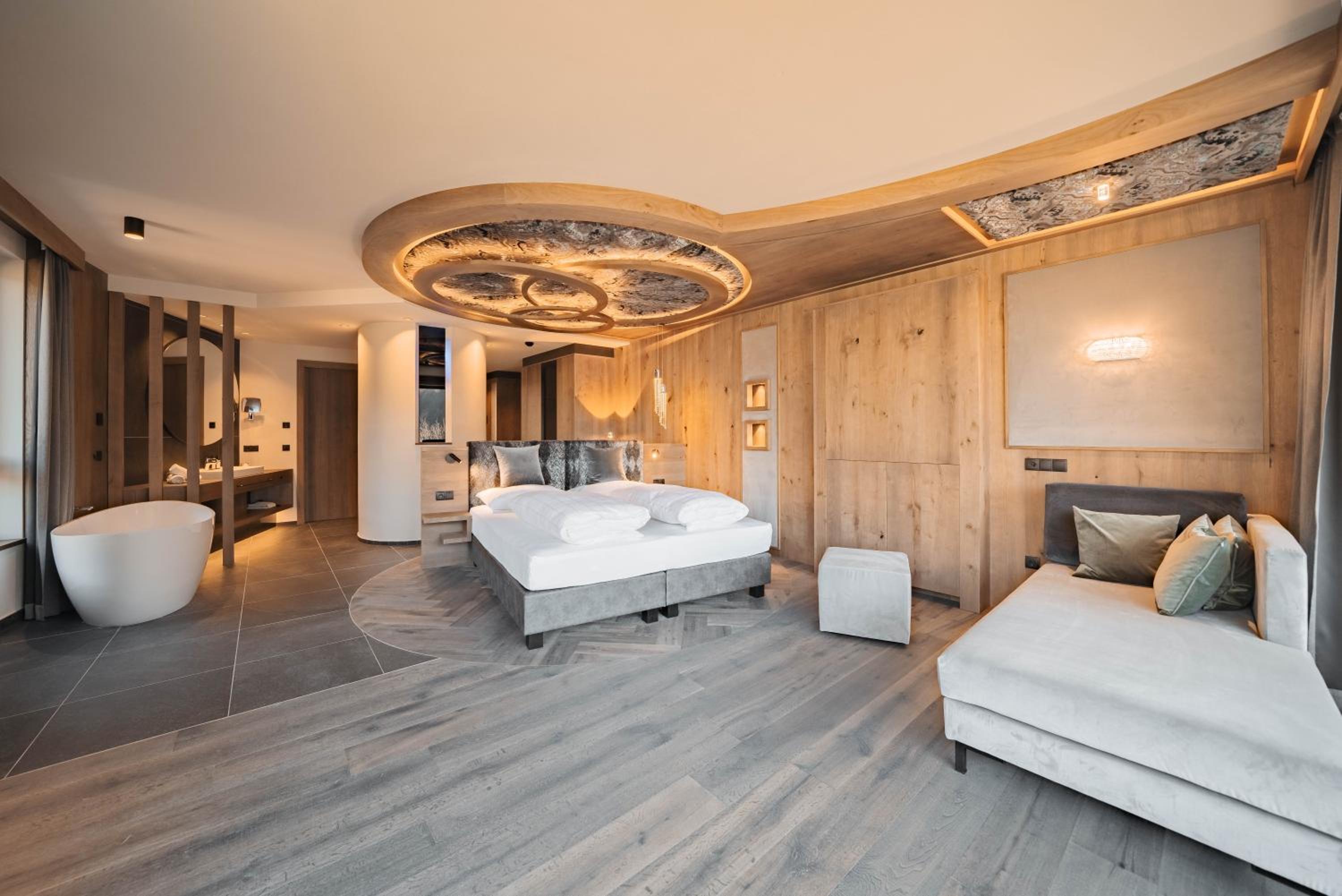 Suite with Sauna - Photo 3
