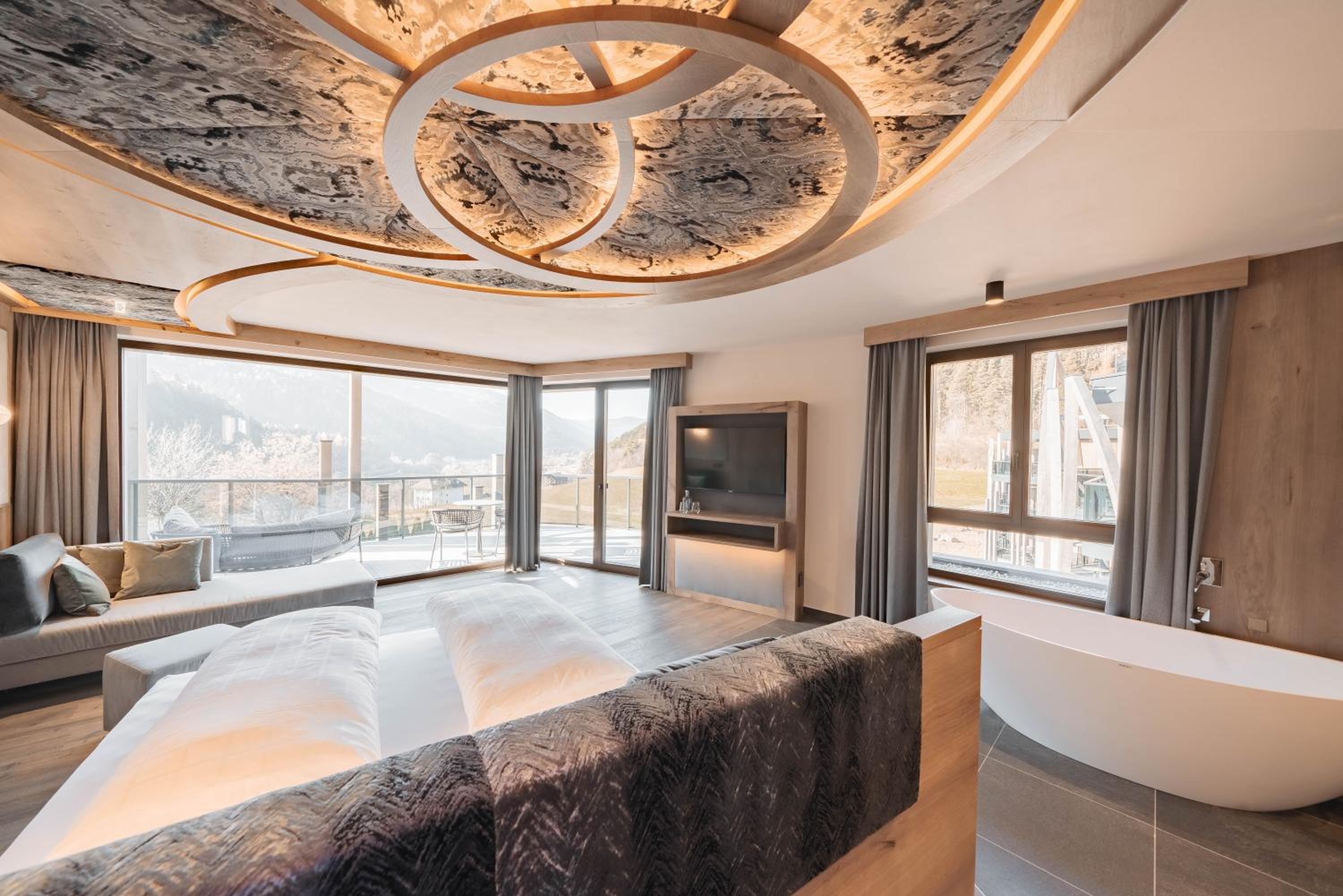 Suite with Sauna - Photo 1