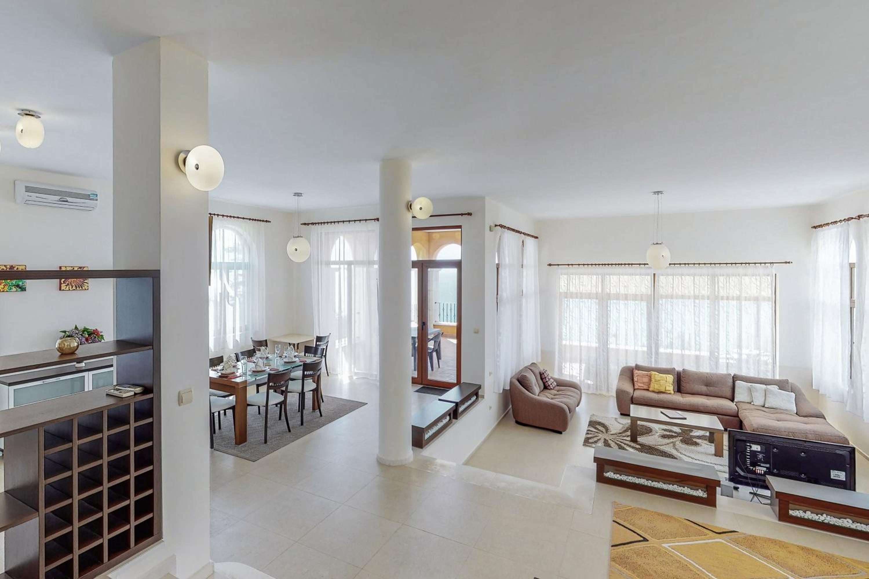 Four-Bedroom Villa With Private Pool And Sea View