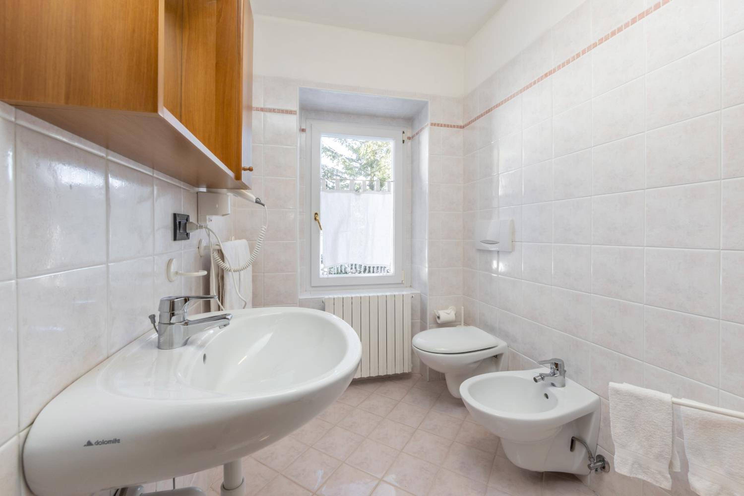 Standard Quadruple Room - Photo 2