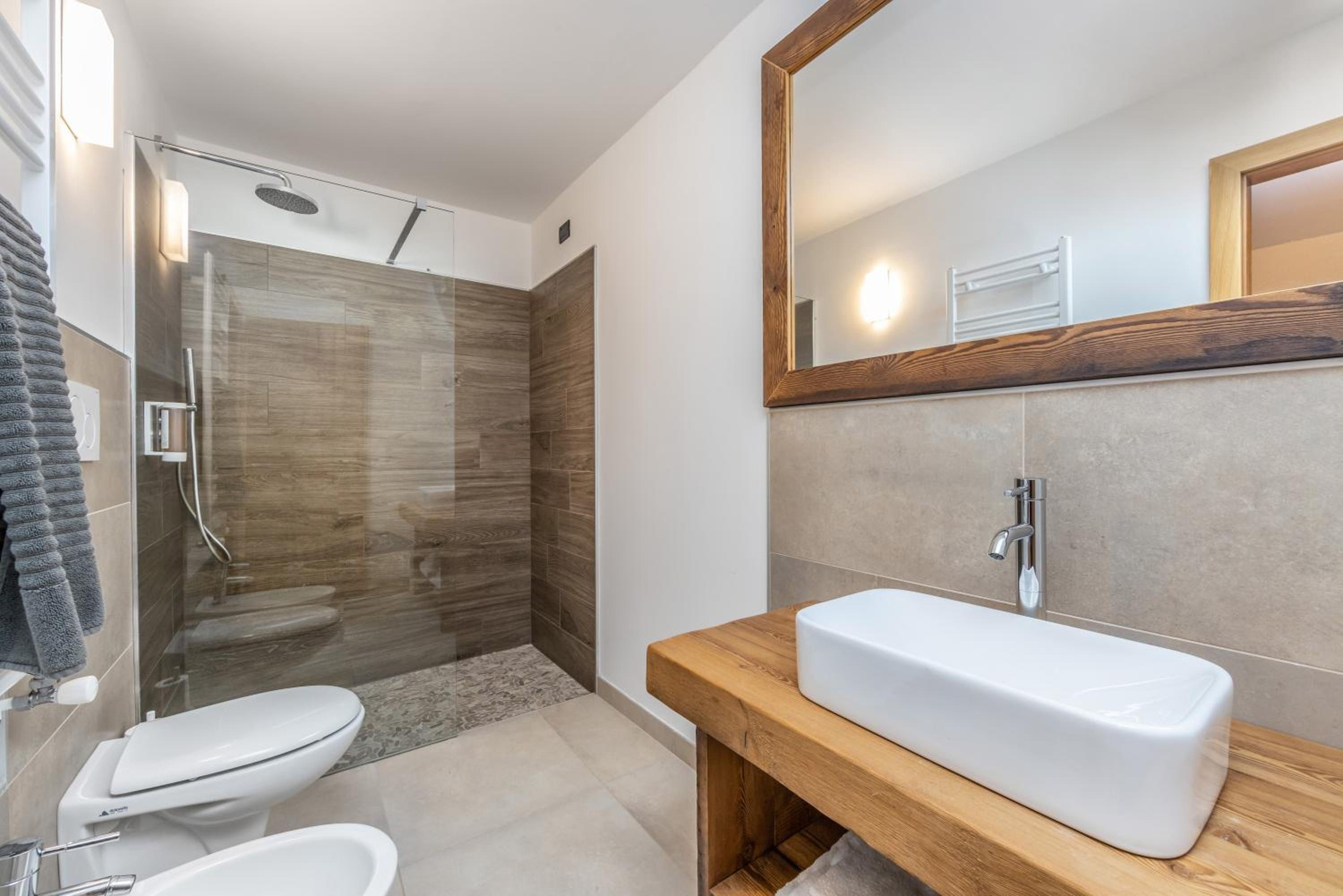 Superior Quadruple Room With Balcony - Photo 10