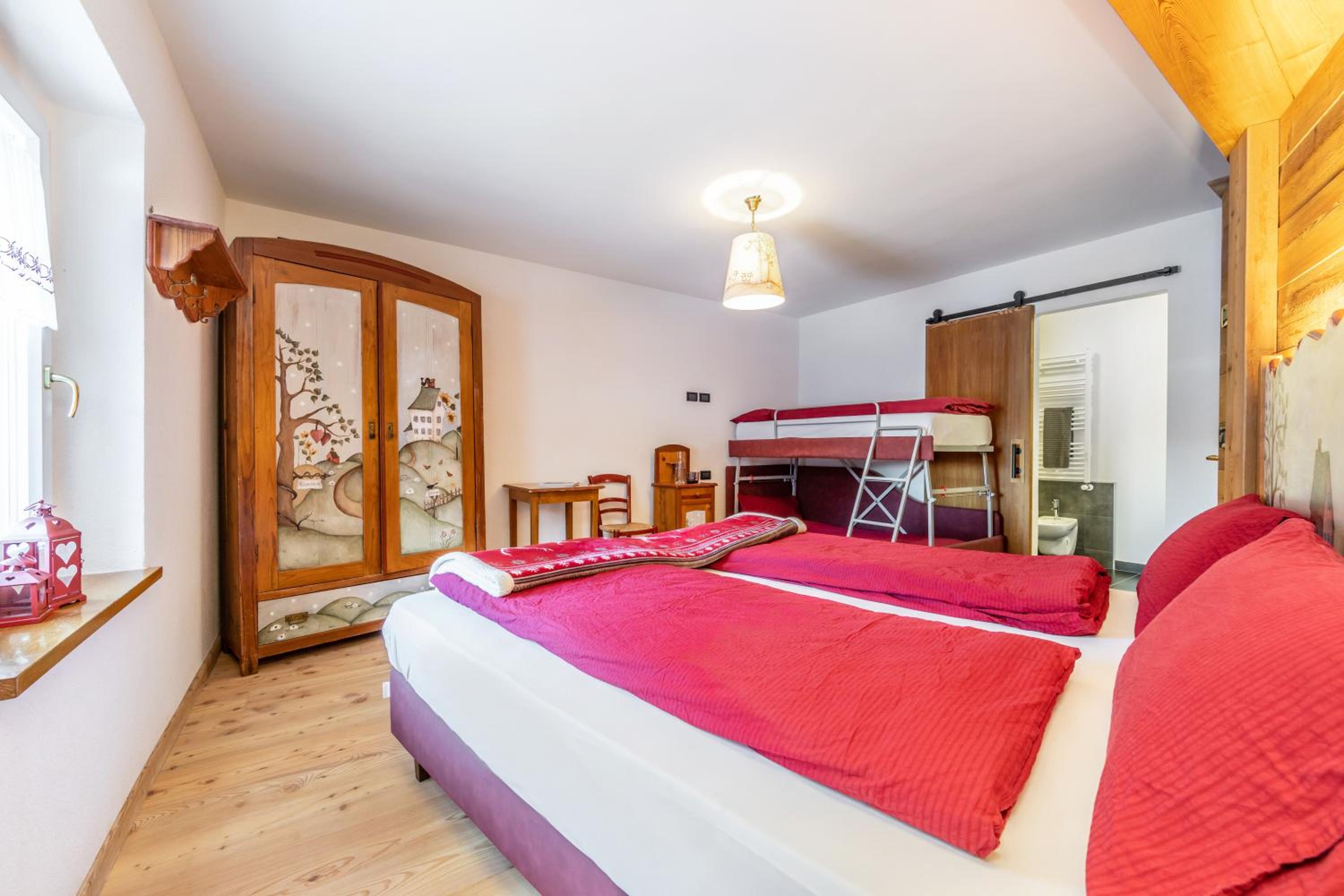 Superior Quadruple Room With Balcony - Photo 6