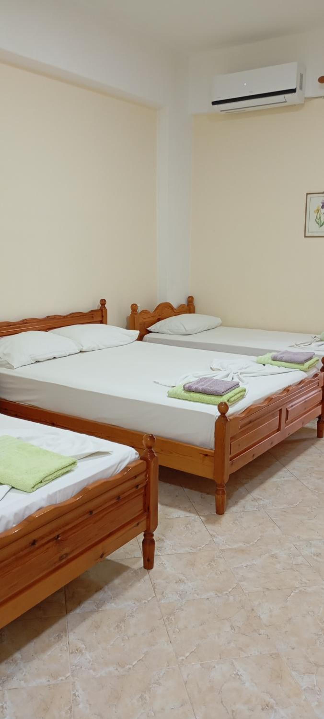 Classic Quadruple Room