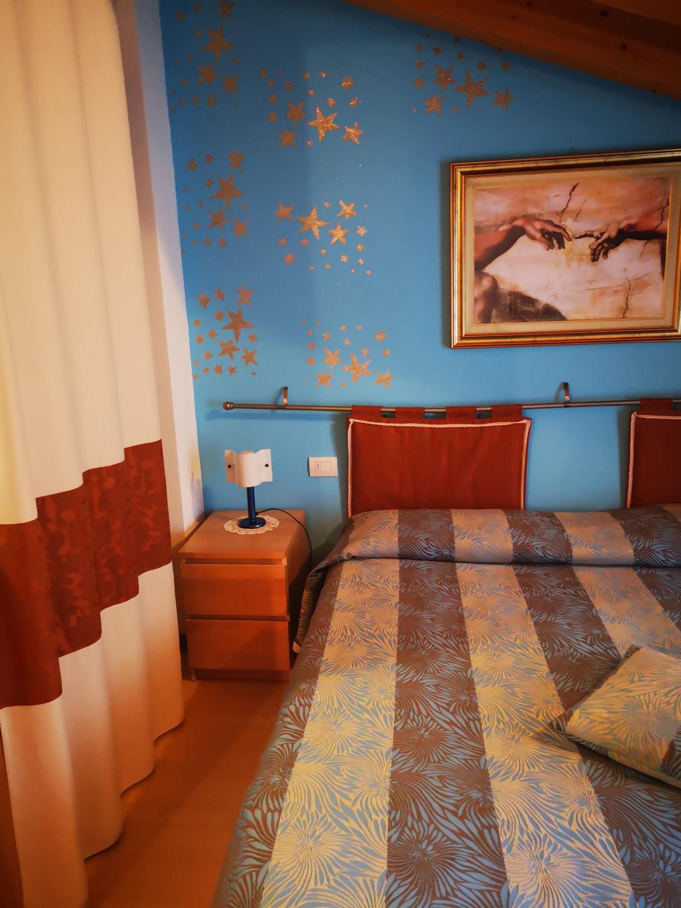 Apartment with Mountain View - Photo 7