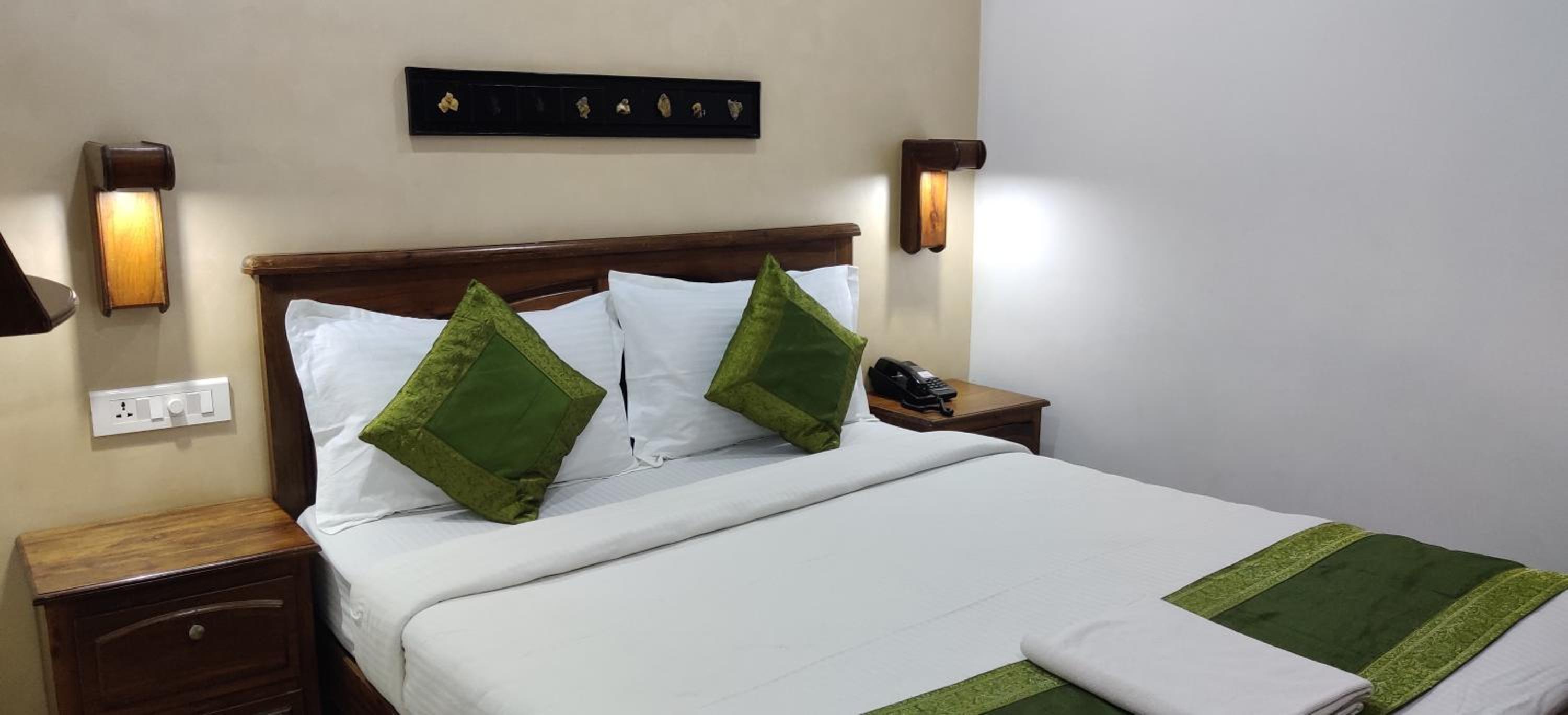 Standard Double Room with Fan - Photo 3