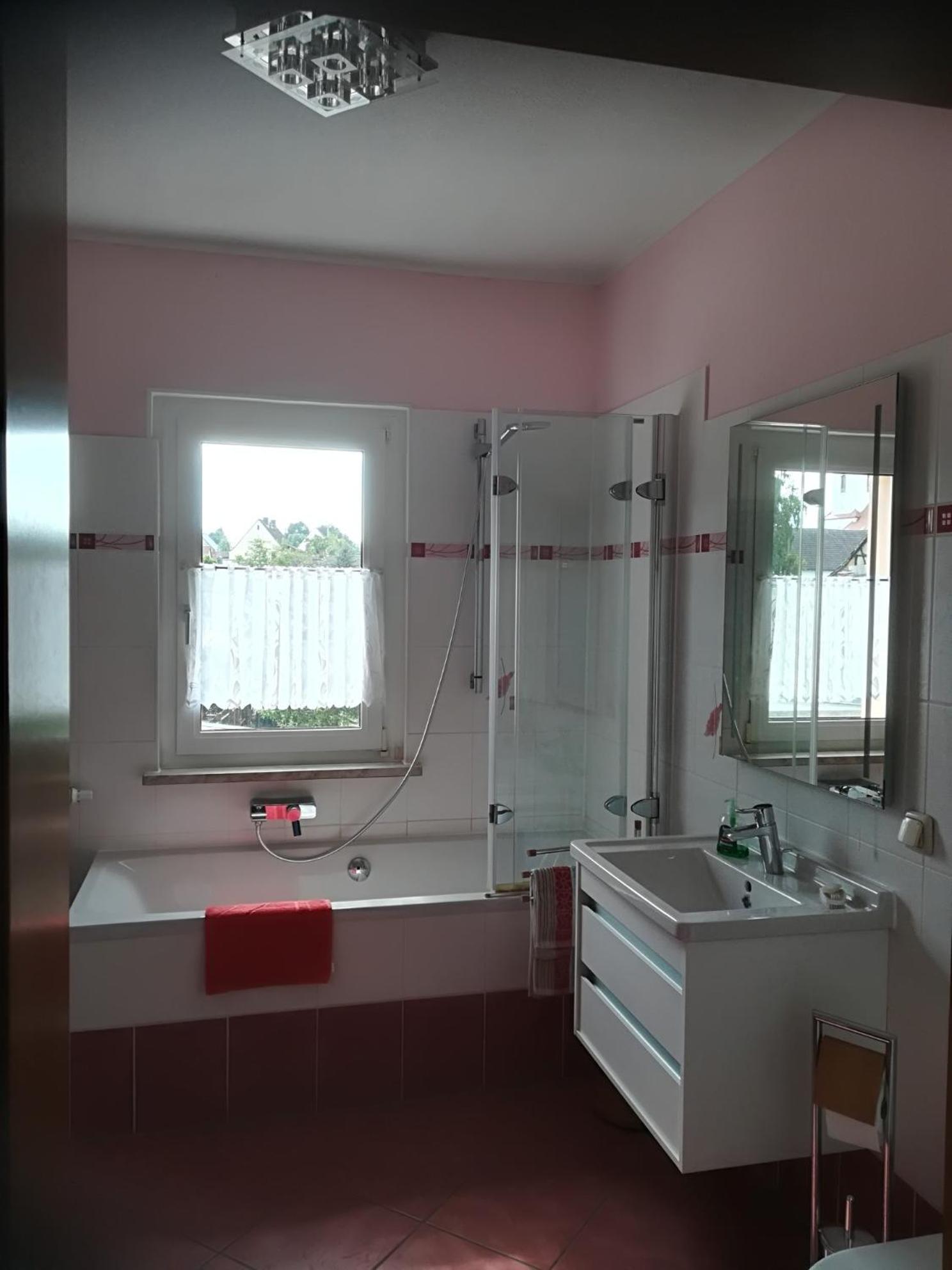 Three-Bedroom Apartment - Photo 4
