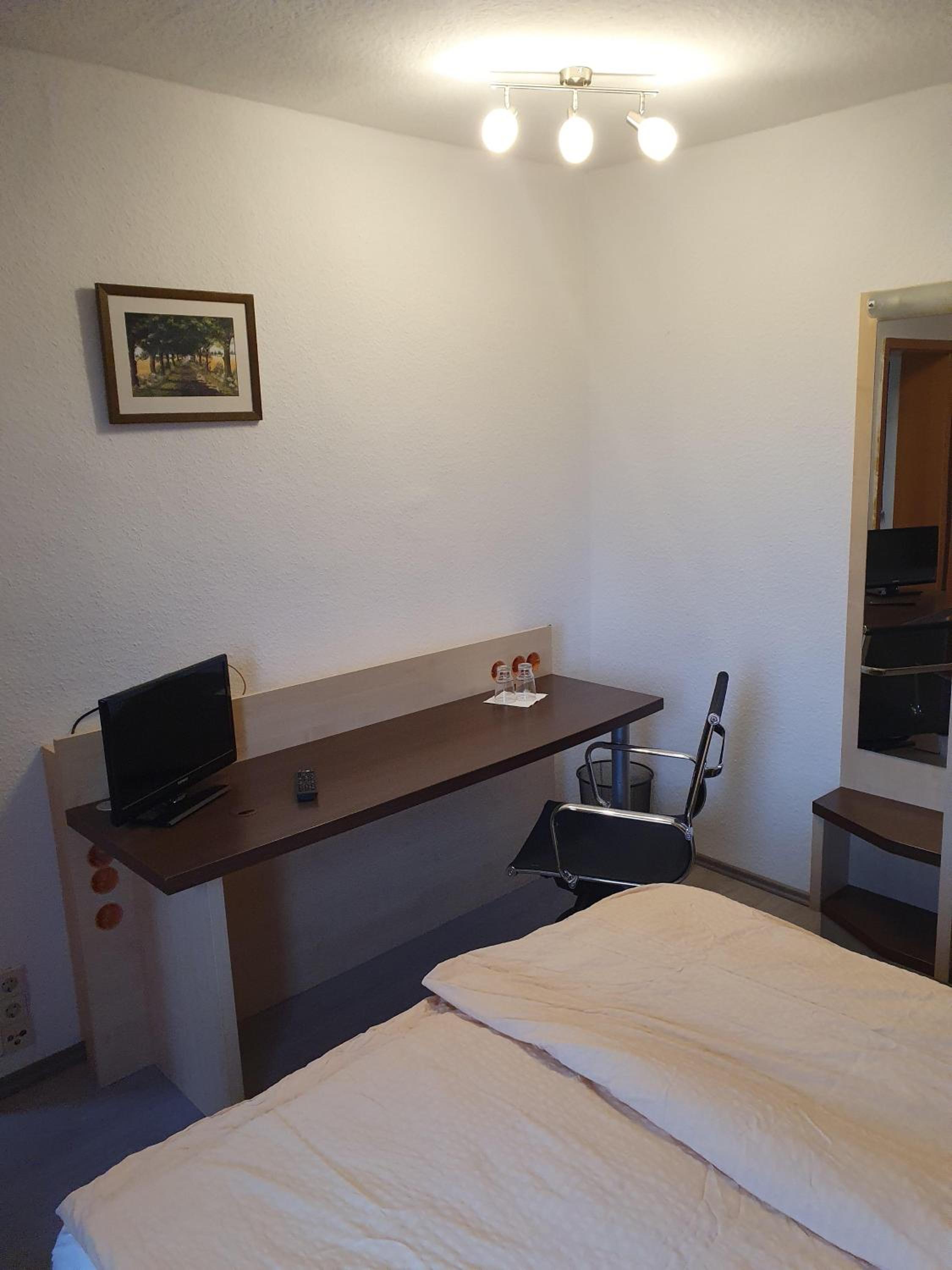 Standard Double Room - Photo 1