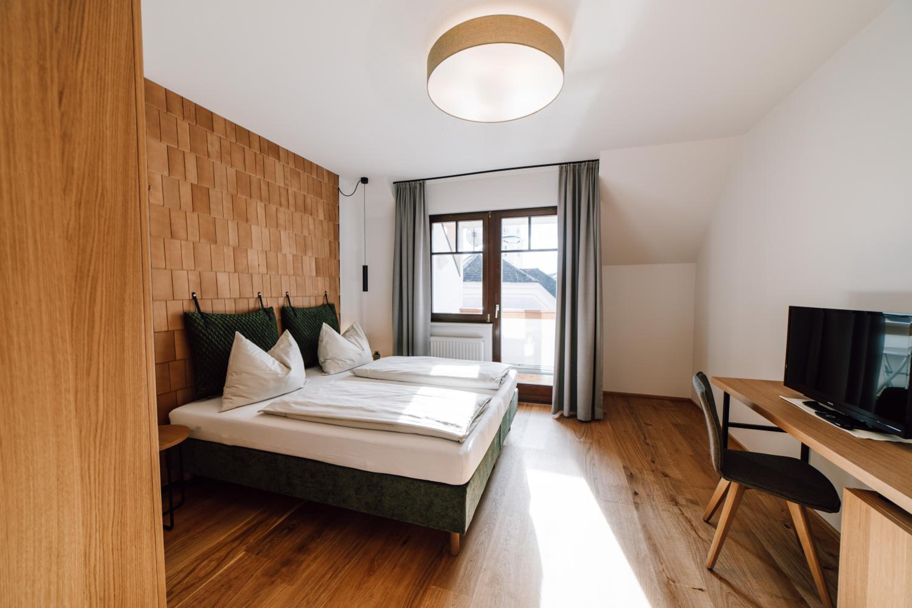 Deluxe Double or Twin Room - Photo 2