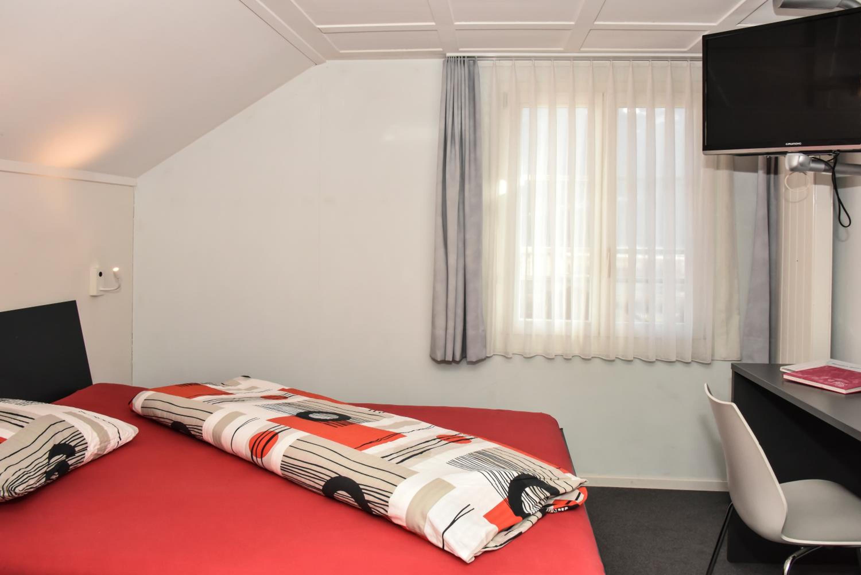 Single Room photo 2