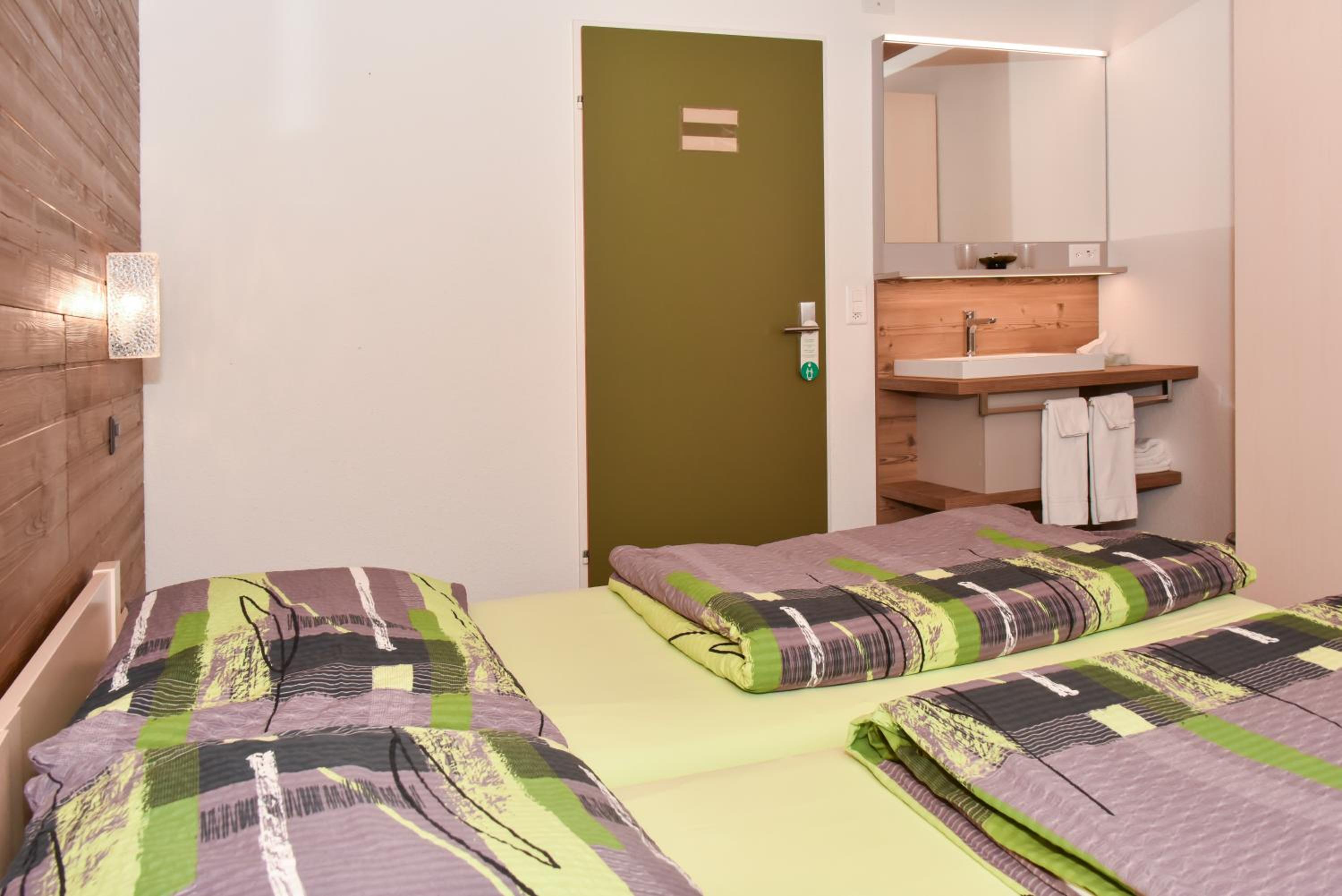 Double or Twin Room with Shared Bathroom photo 1