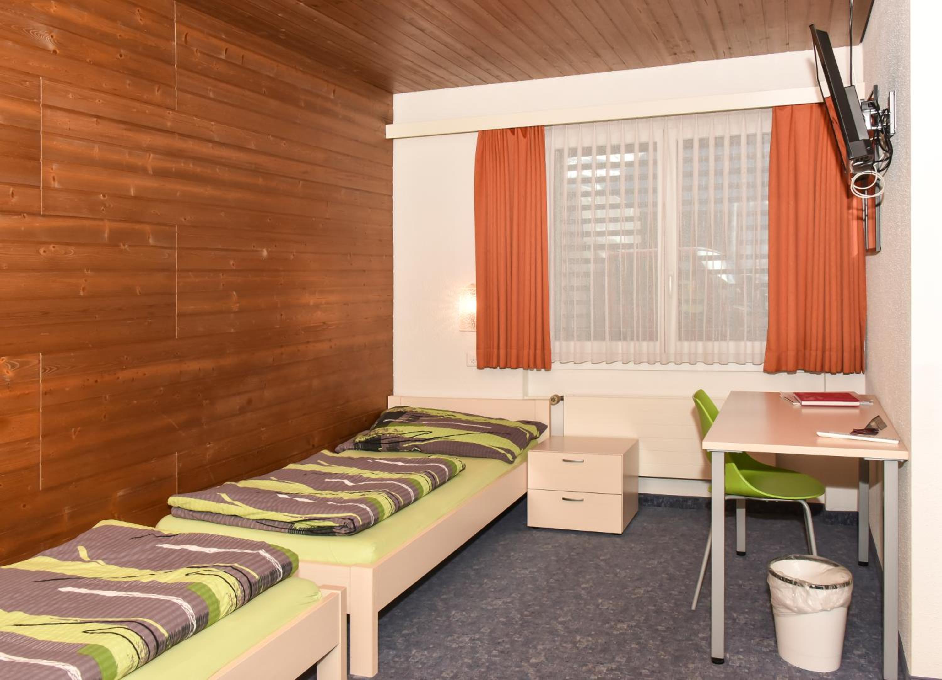 Double or Twin Room with Shared Bathroom photo 2