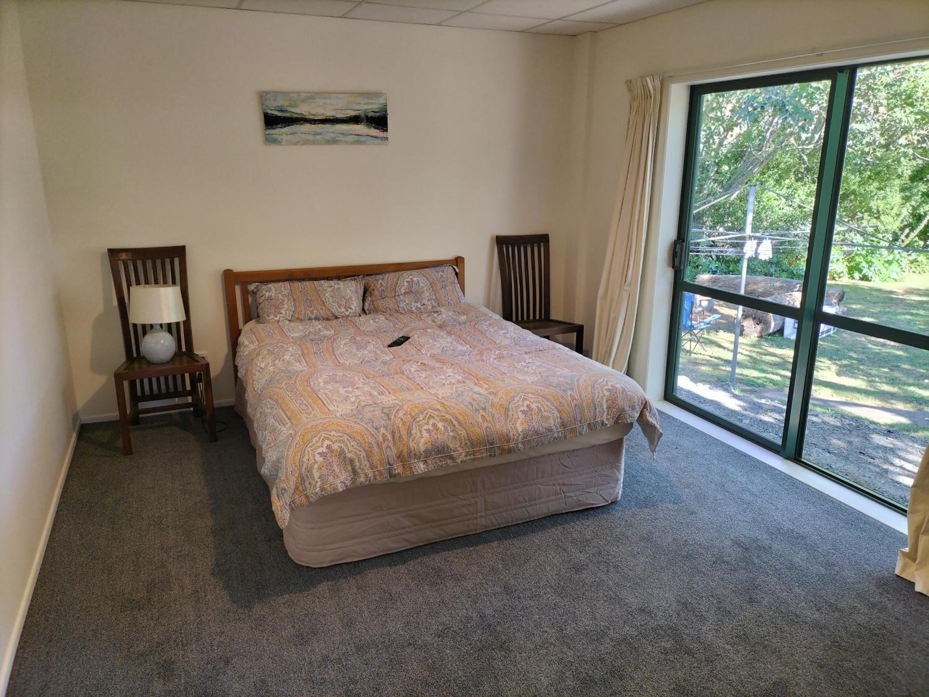 Deluxe Queen Room - Photo 1