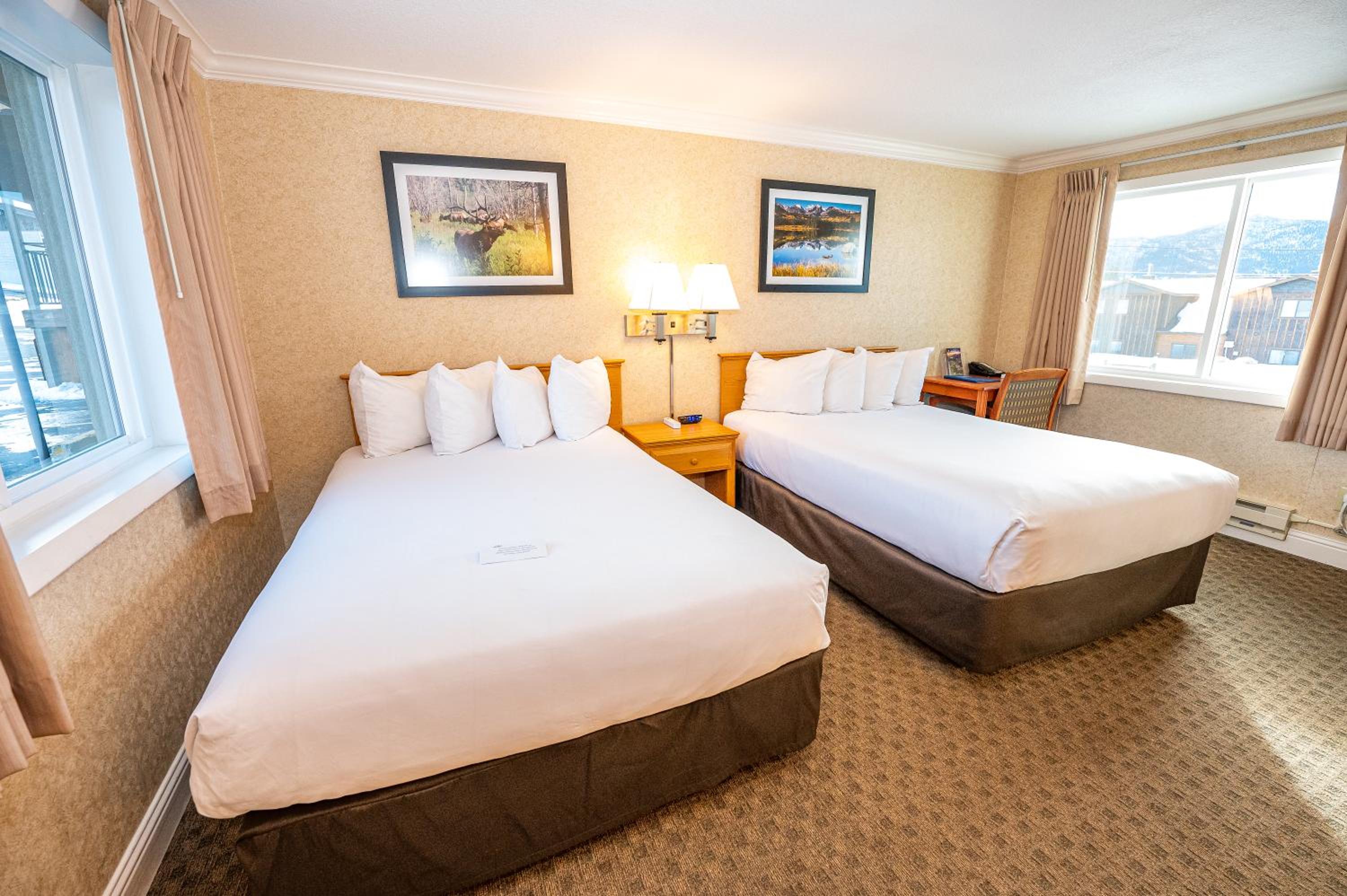 Double Room with Two Double Beds - Non-Smoking - Photo 7