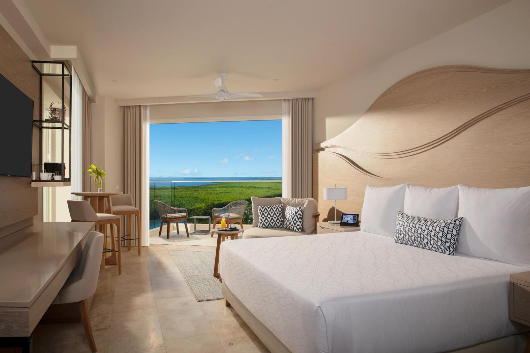 Allure Junior Suite Laguna King - Photo 1