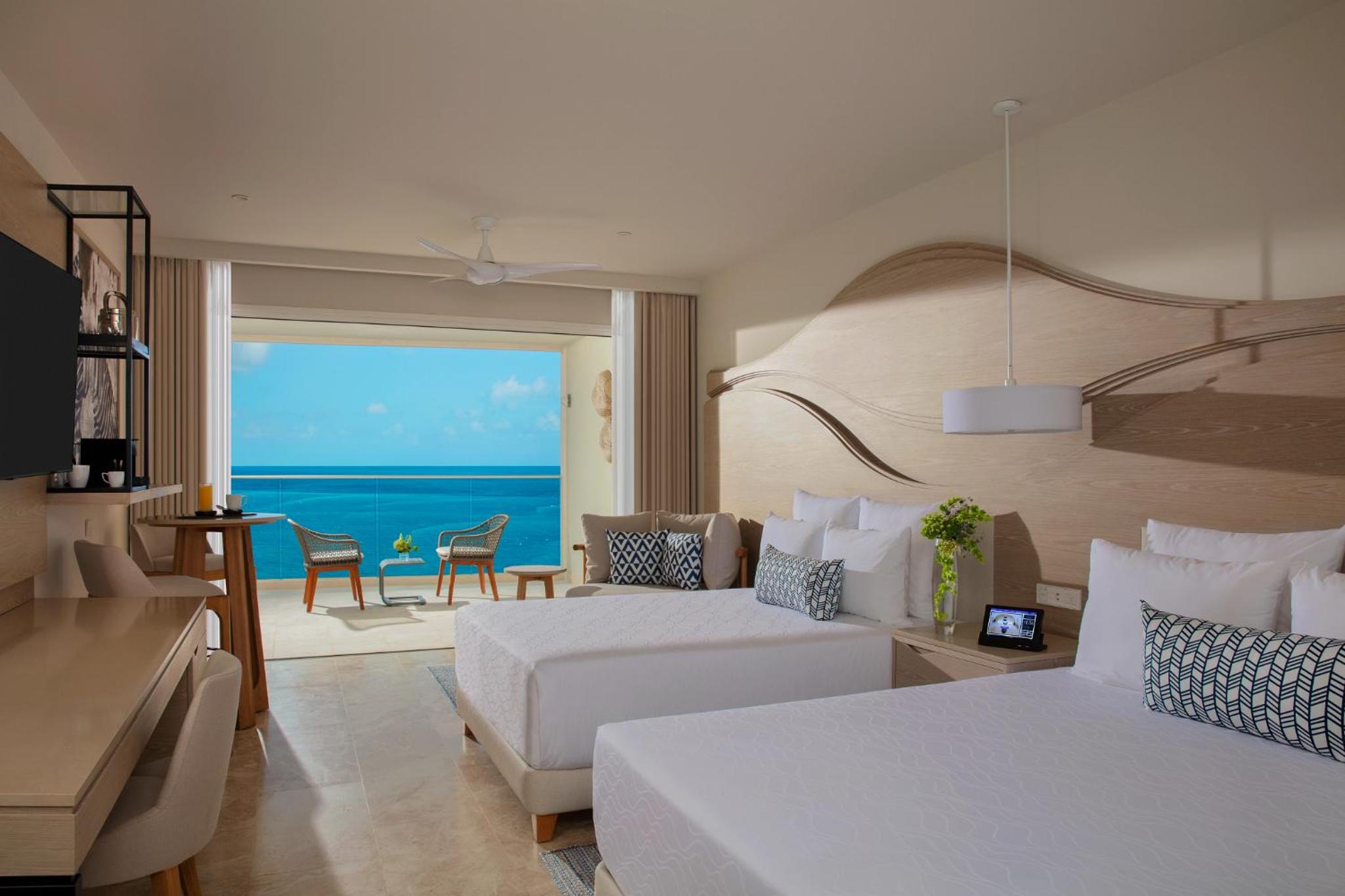 Xcelerate Junior Suite Ocean Front Double - Photo 1