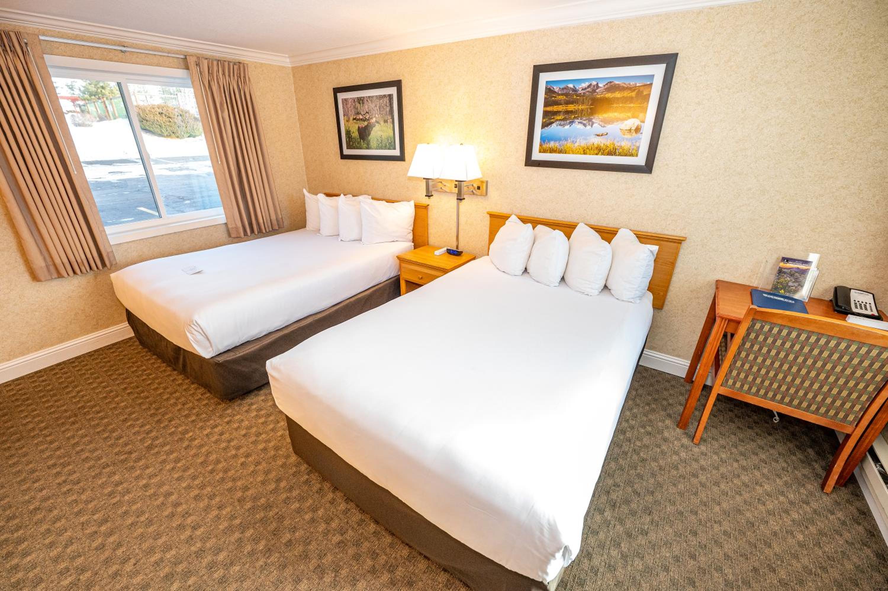 Double Room with Two Double Beds - Non-Smoking - Photo 8