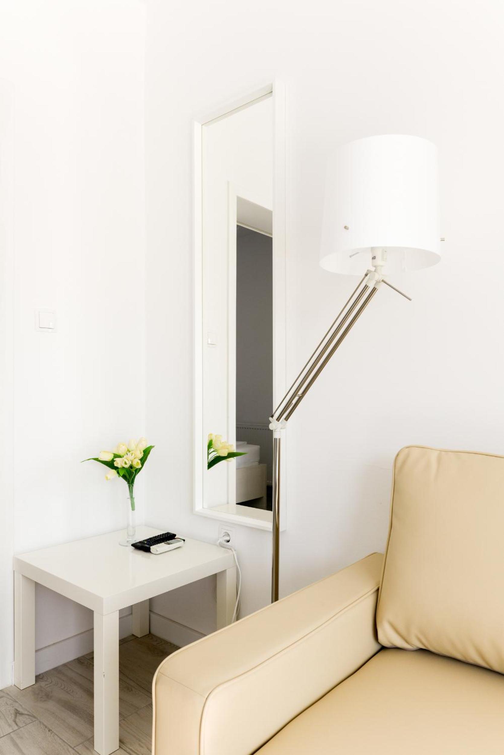 One-Bedroom Apartment with Balcony