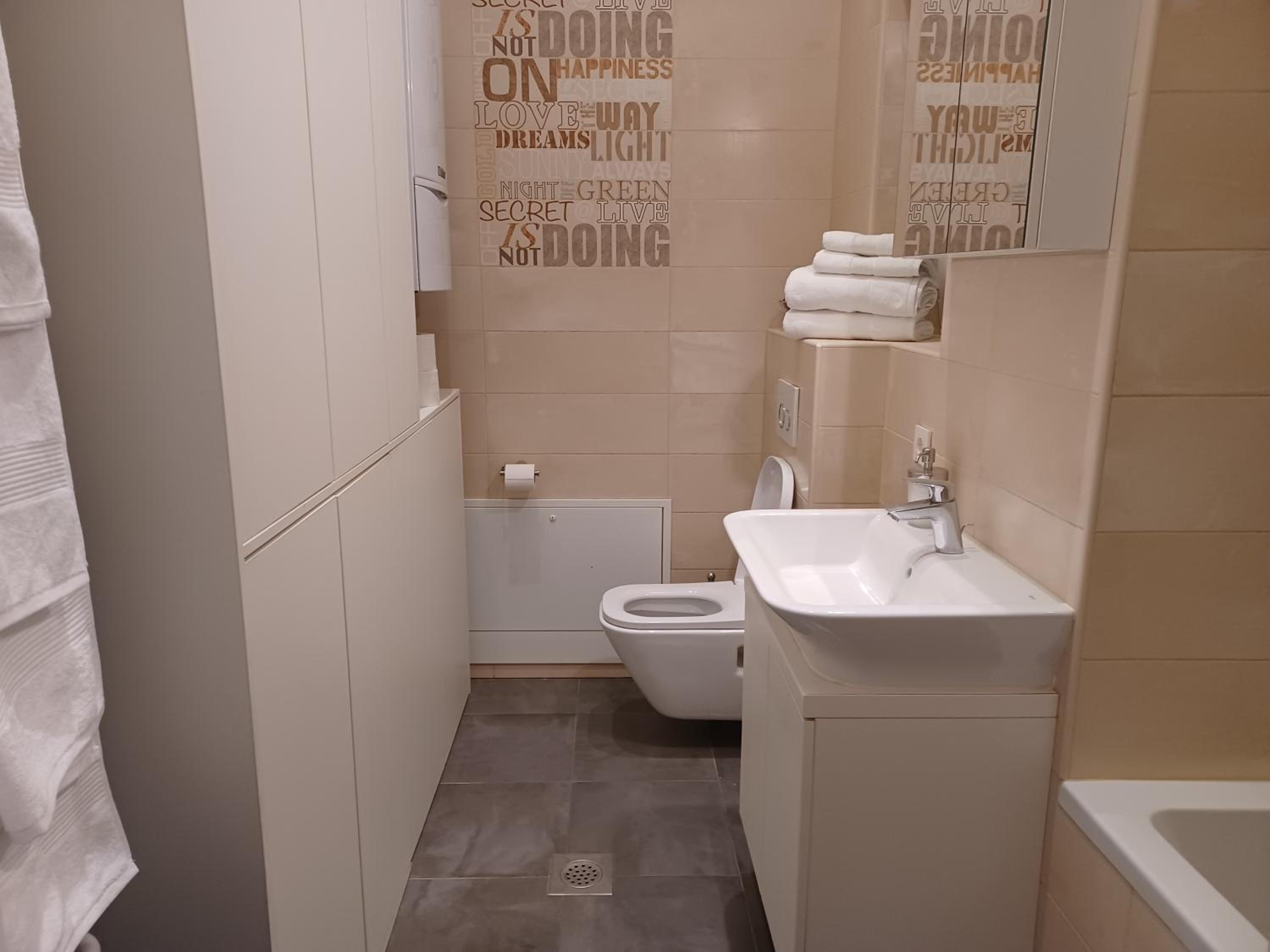 Two-Bedroom Apartment - Photo 7