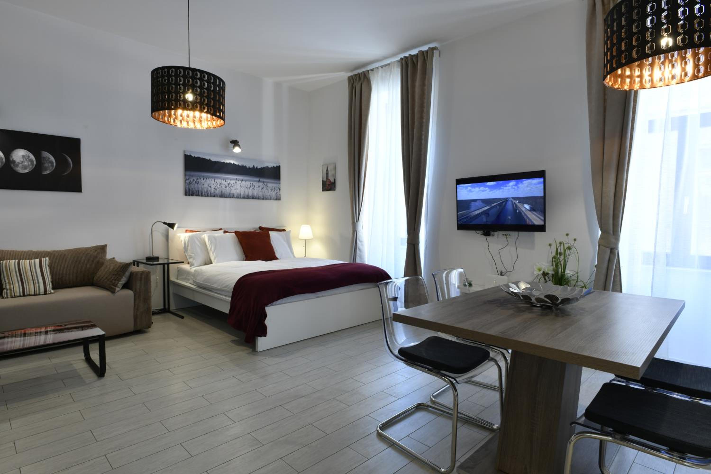 Two-Bedroom Apartment - Photo 11