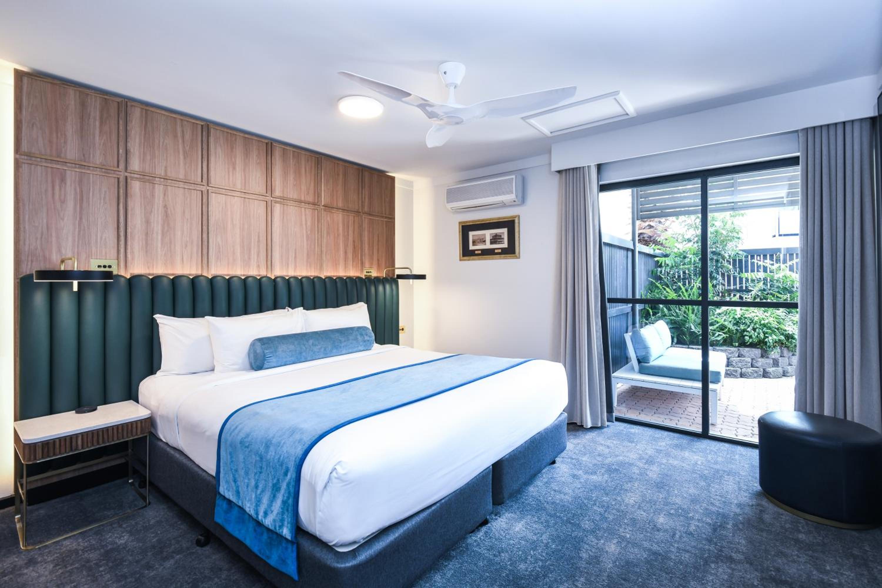 King Suite - Photo 5